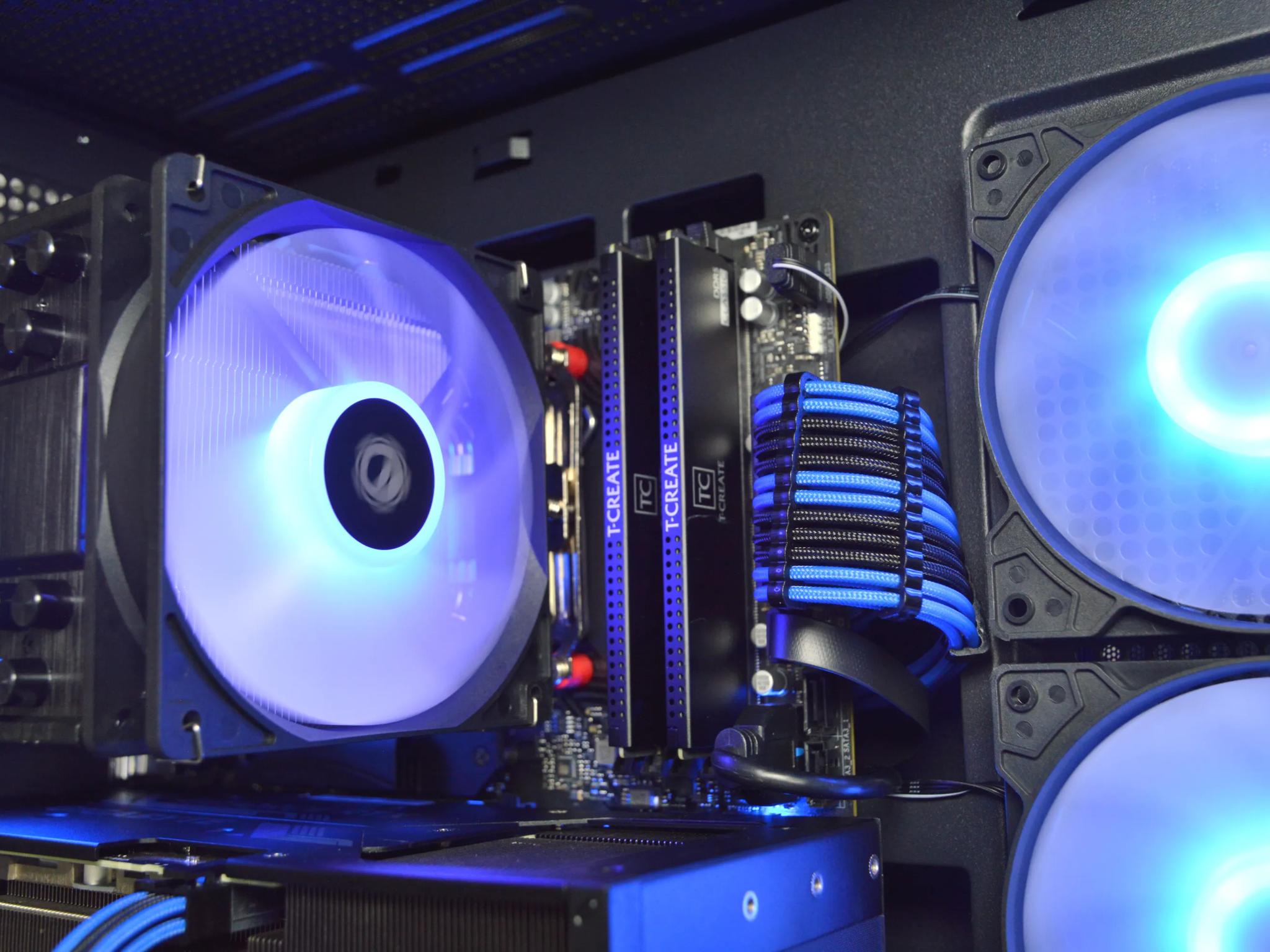 ⚡EXTREME⚡| RTX 4070 12GB| RYZEN 5 7500F | 32 GB DDR5 RAM | 2TB NVME SSD | Electric Night 2.0 |