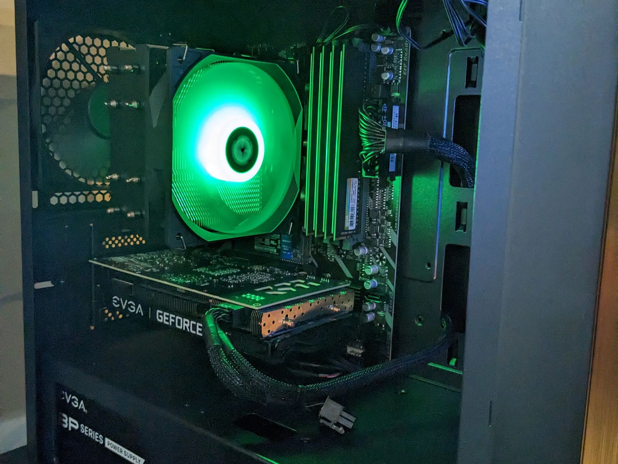 EVGA 3050 and Ryzen 5600G with 32GB of Ram