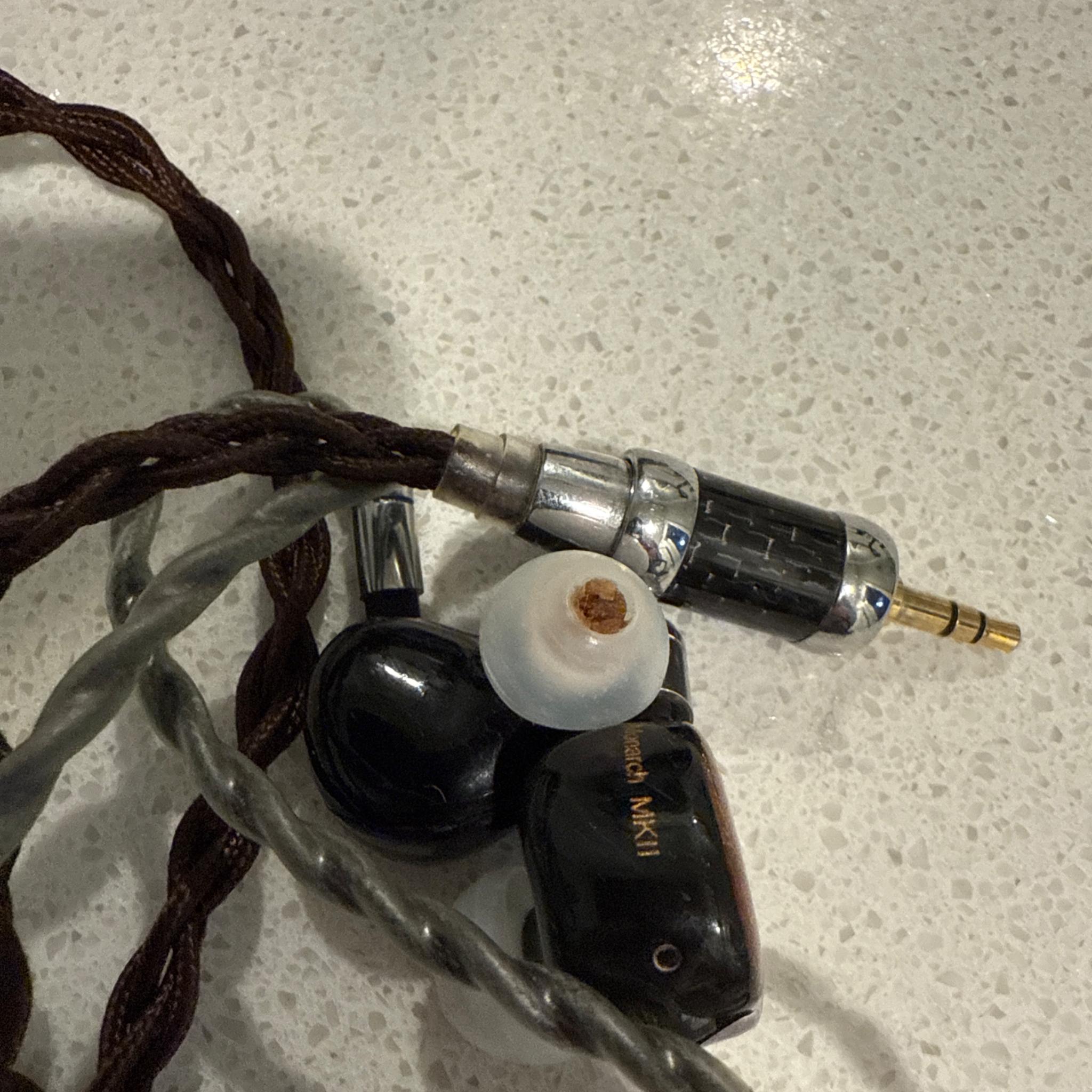 THEIAUDIO MONARCH MKII SLIGHT DAMAGE