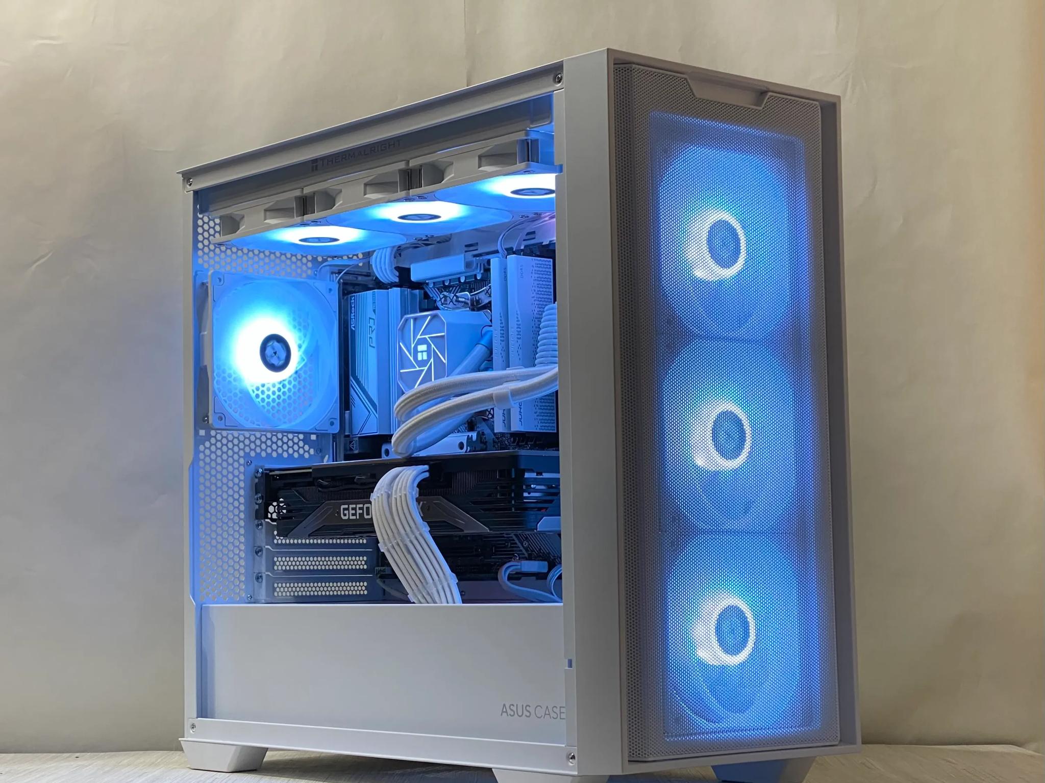 RTX 3080, Ryzen 7 7700, 32GB DDR5, 1TB NVMe SSD, WiFi - Custom Gaming PC