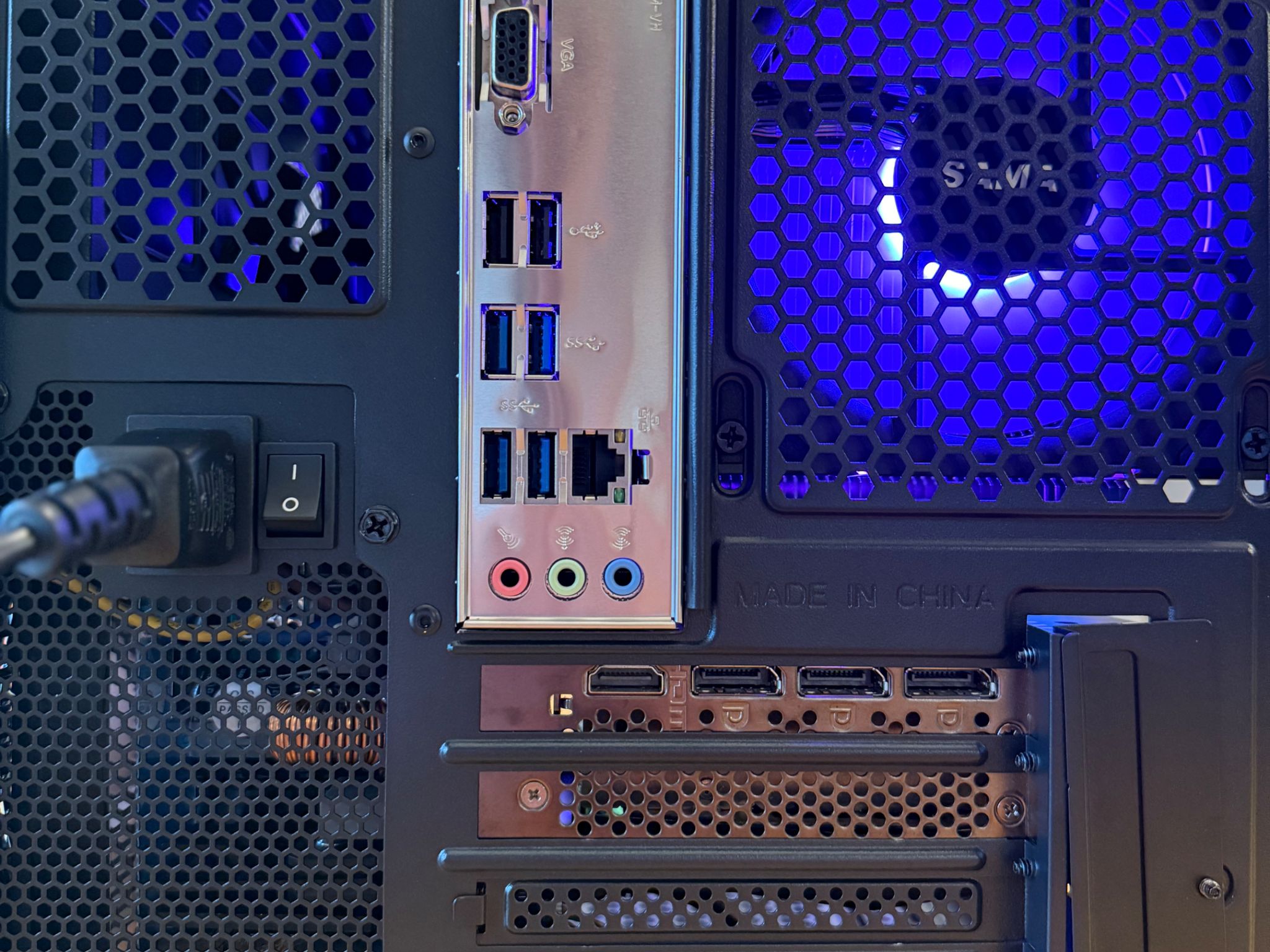 🐊| RTX 3080 10gb, i5 12600k, 32gb Ram, 1tb SSD WiFi Equipped, ARGB Gaming PC