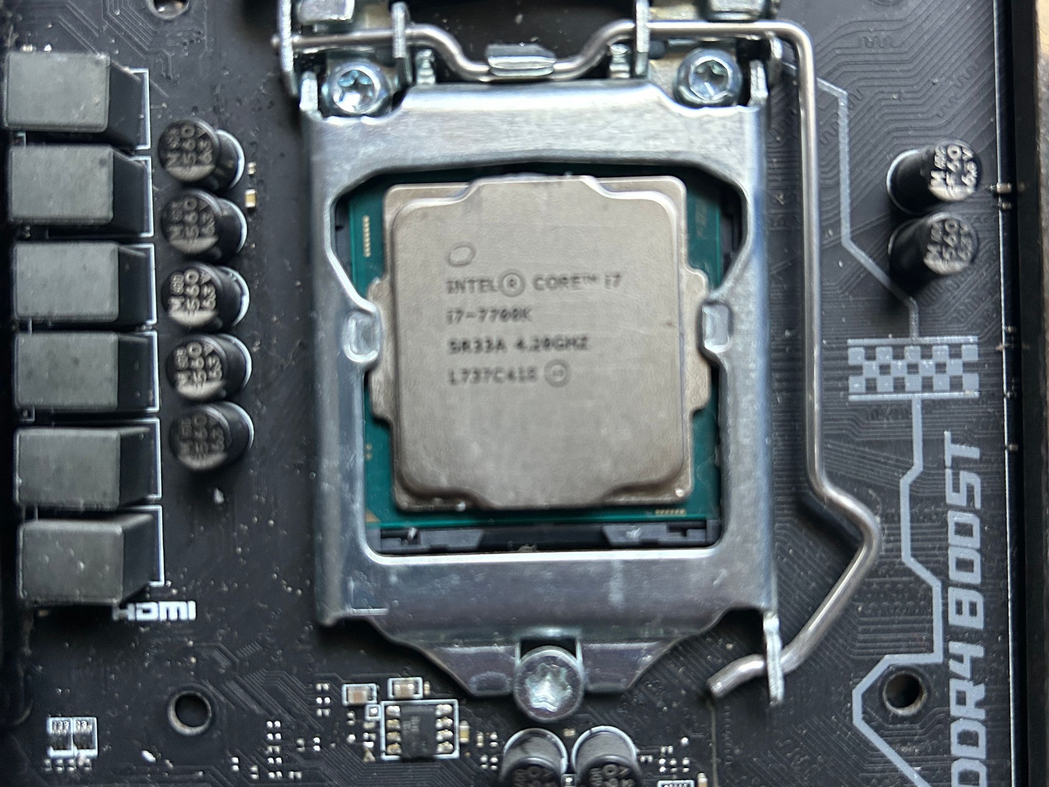 MSI Z270 GAMING PRO CARBON ATX LGA1151 DDR4 Motherboard w/ i7-7700K
