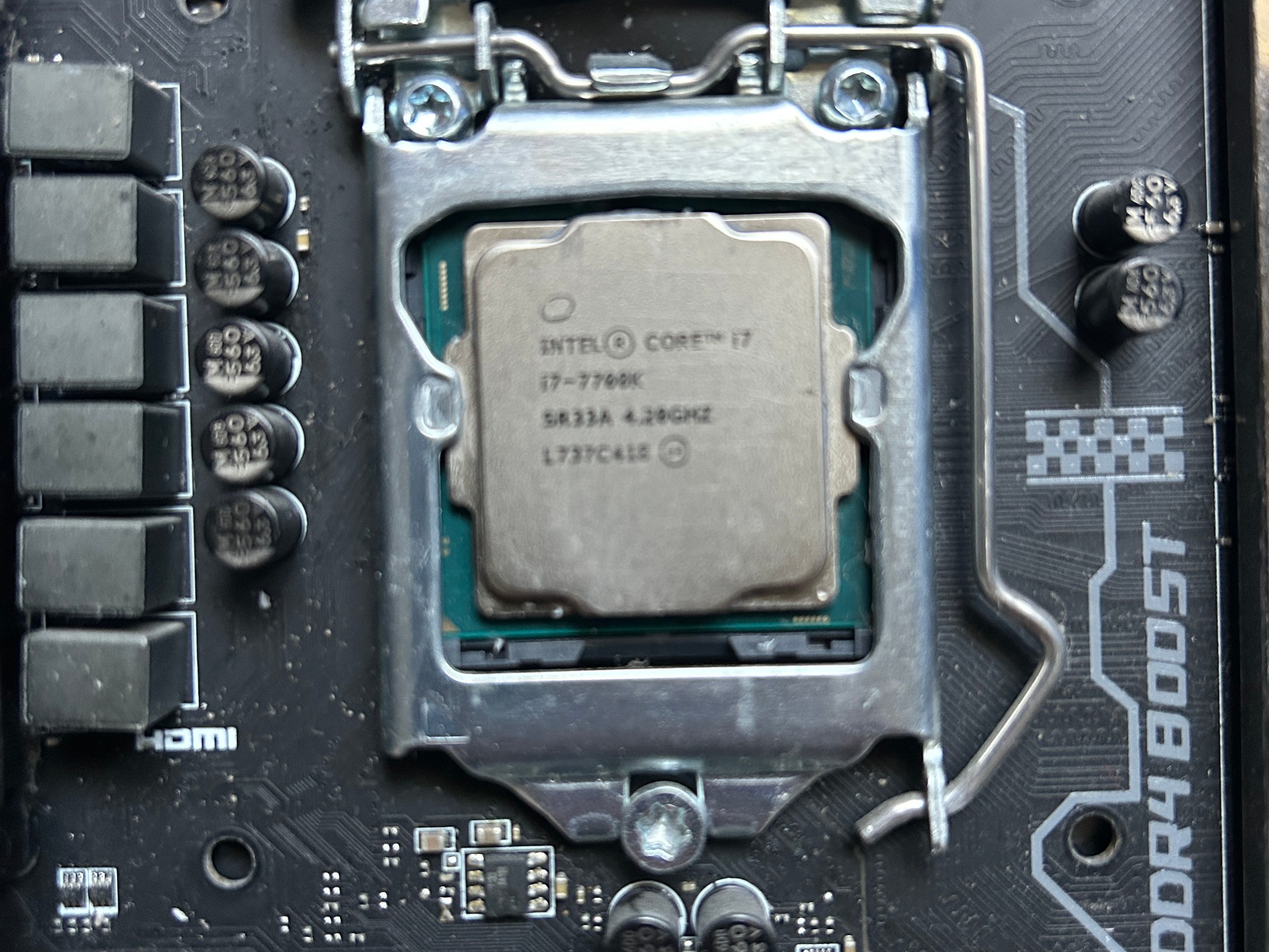 MSI Z270 GAMING PRO CARBON ATX LGA1151 DDR4 Motherboard w/ i7-7700K