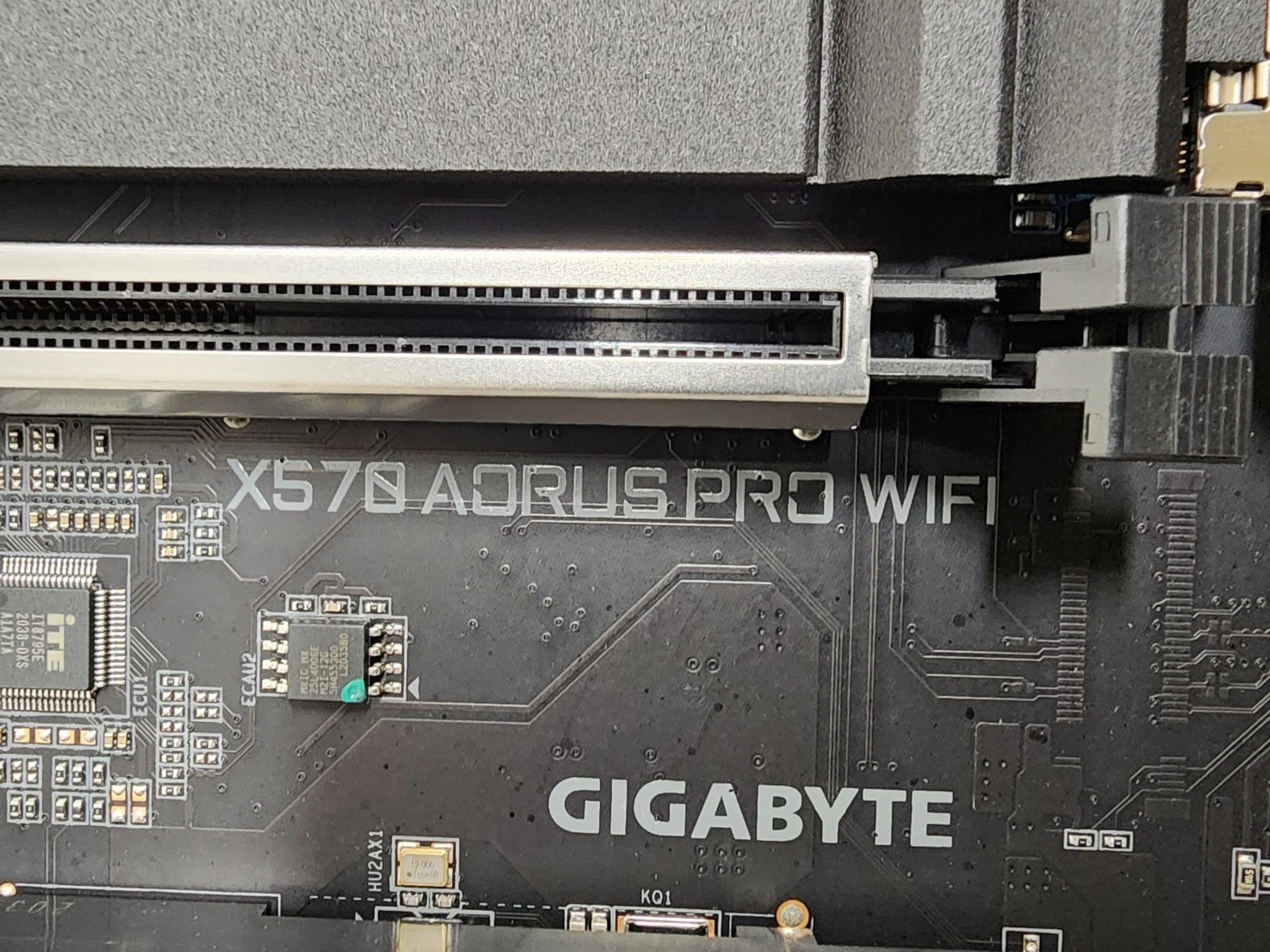 UPDATED BIOS GIGABYTE X570 AORUS PRO WIFI DDR4 RYZEN AM4 ATX MOTHERBOARD