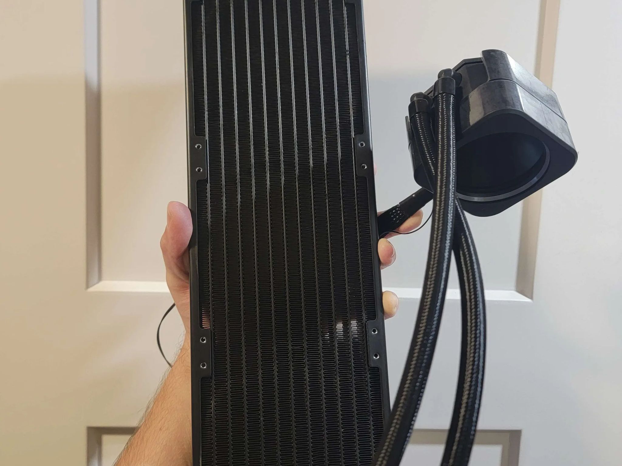 CORSAIR iCUE H150i Elite LCD Liquid CPU Cooler