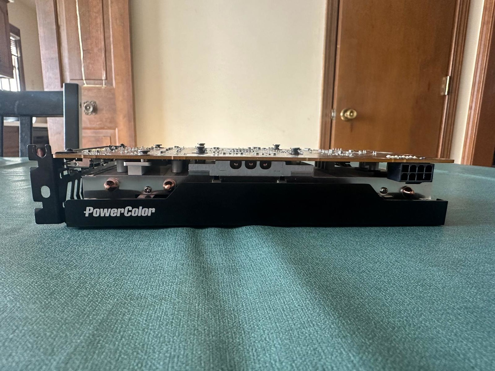 AMD Radeon 6600 Powercolor