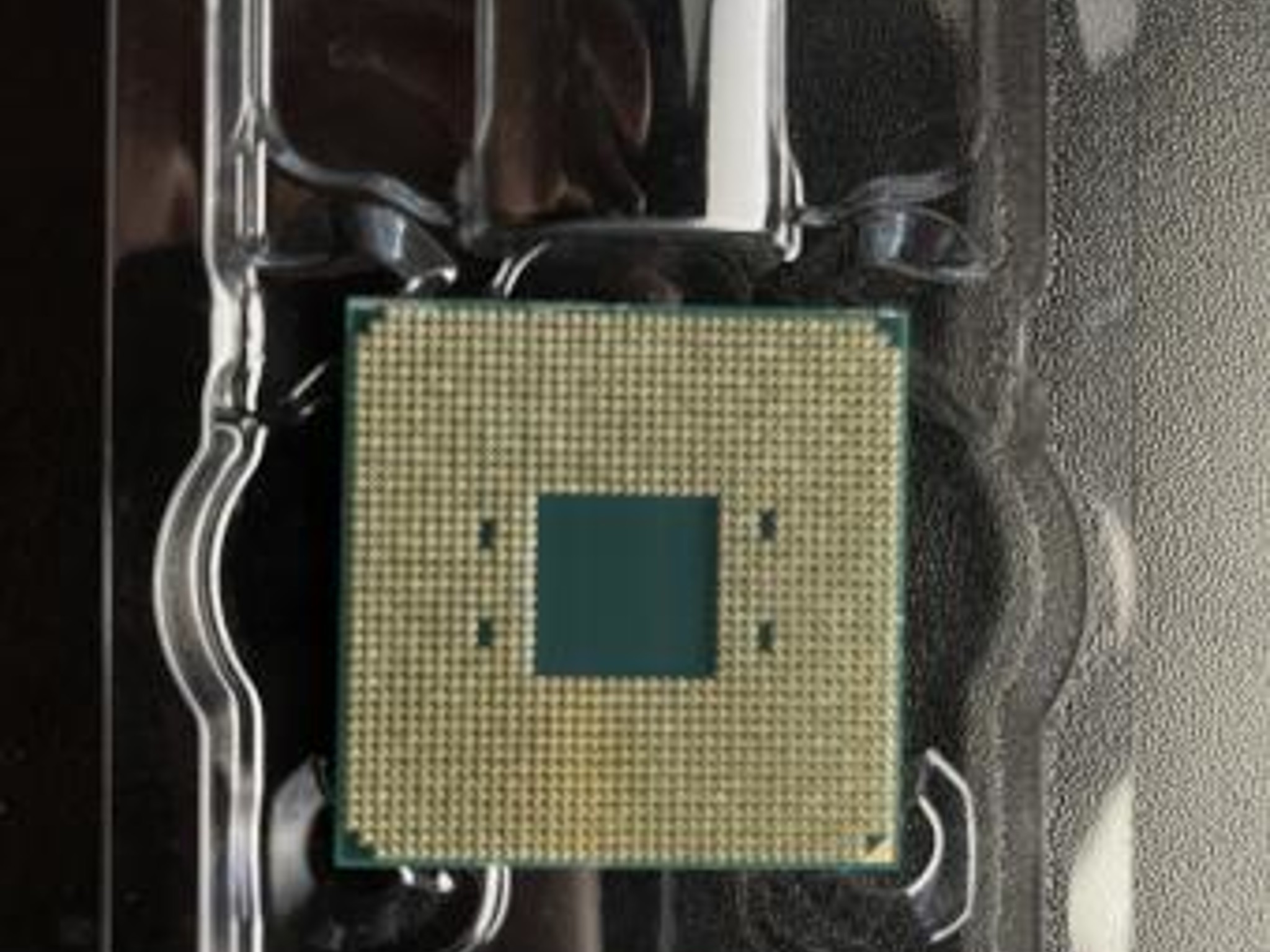 \Used Ryzen 7 3700x 8 Core 16 Thread Processor! 