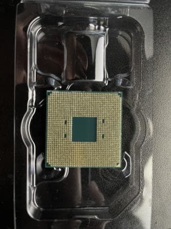 \Used Ryzen 7 3700x 8 Core 16 Thread Processor! 