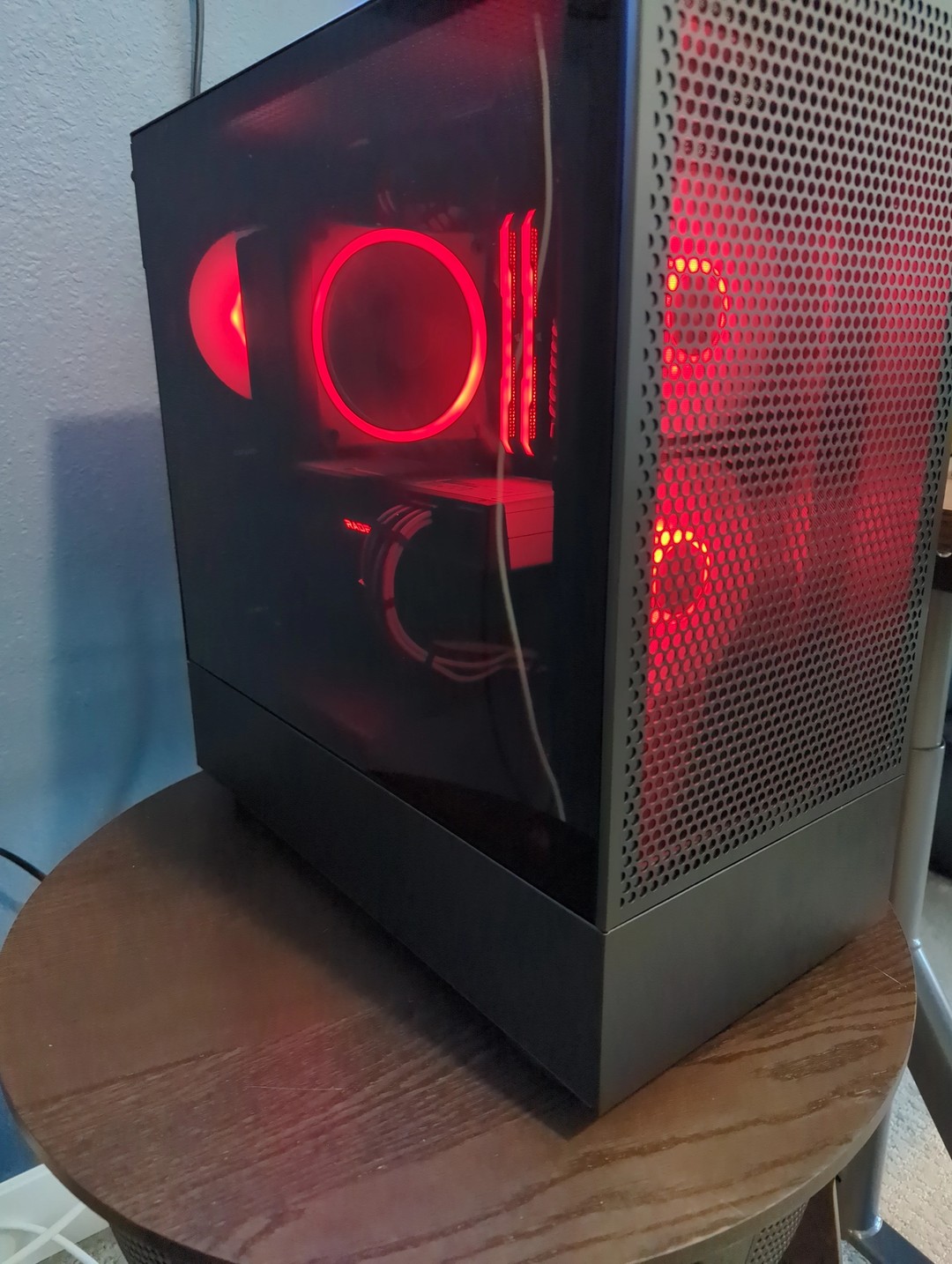 All AMD Clean Custom Build - Ryzen 5 5600/Radeon RX 6700XT 12GB