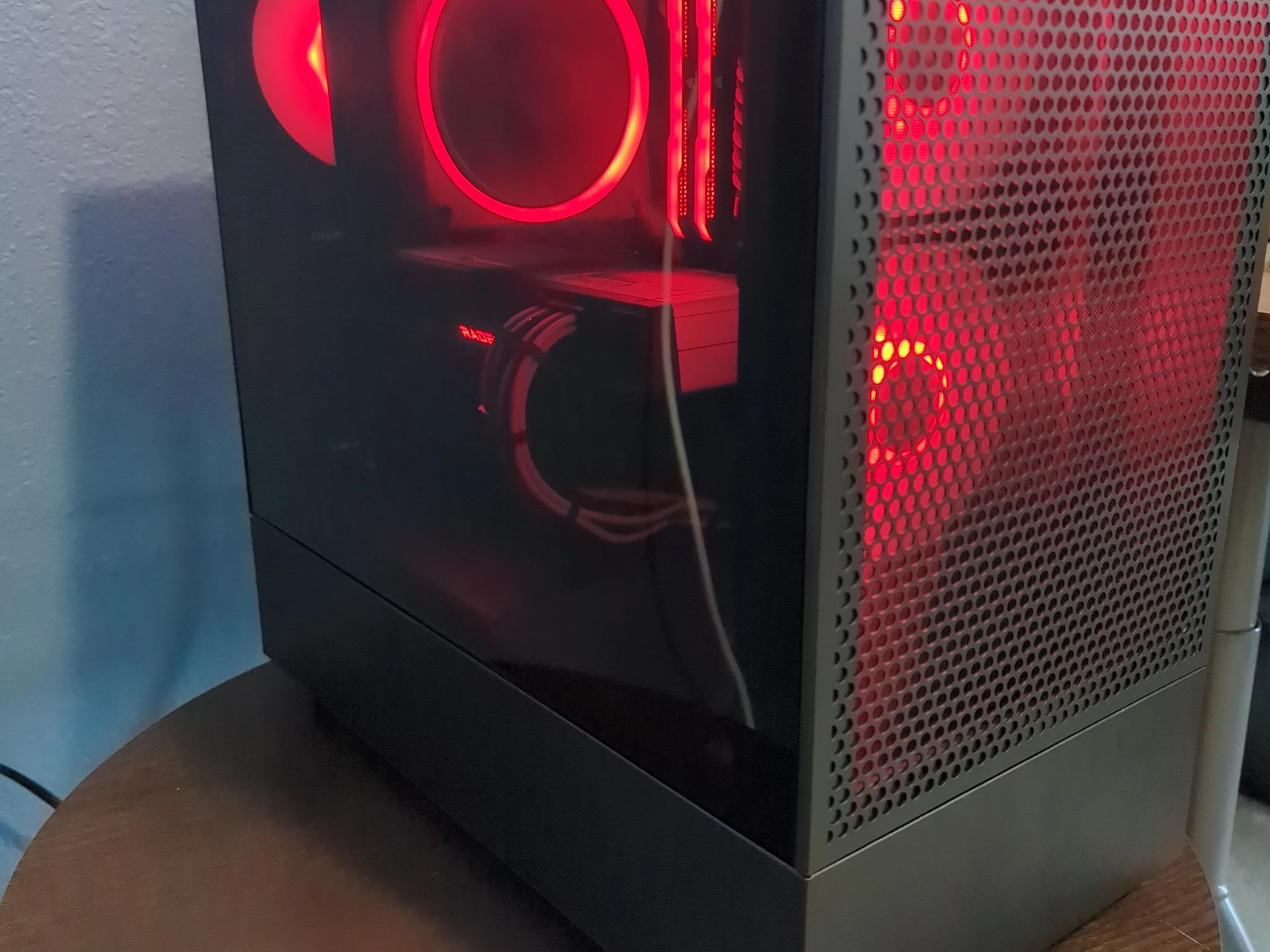 All AMD Clean Custom Build - Ryzen 5 5600/Radeon RX 6700XT 12GB