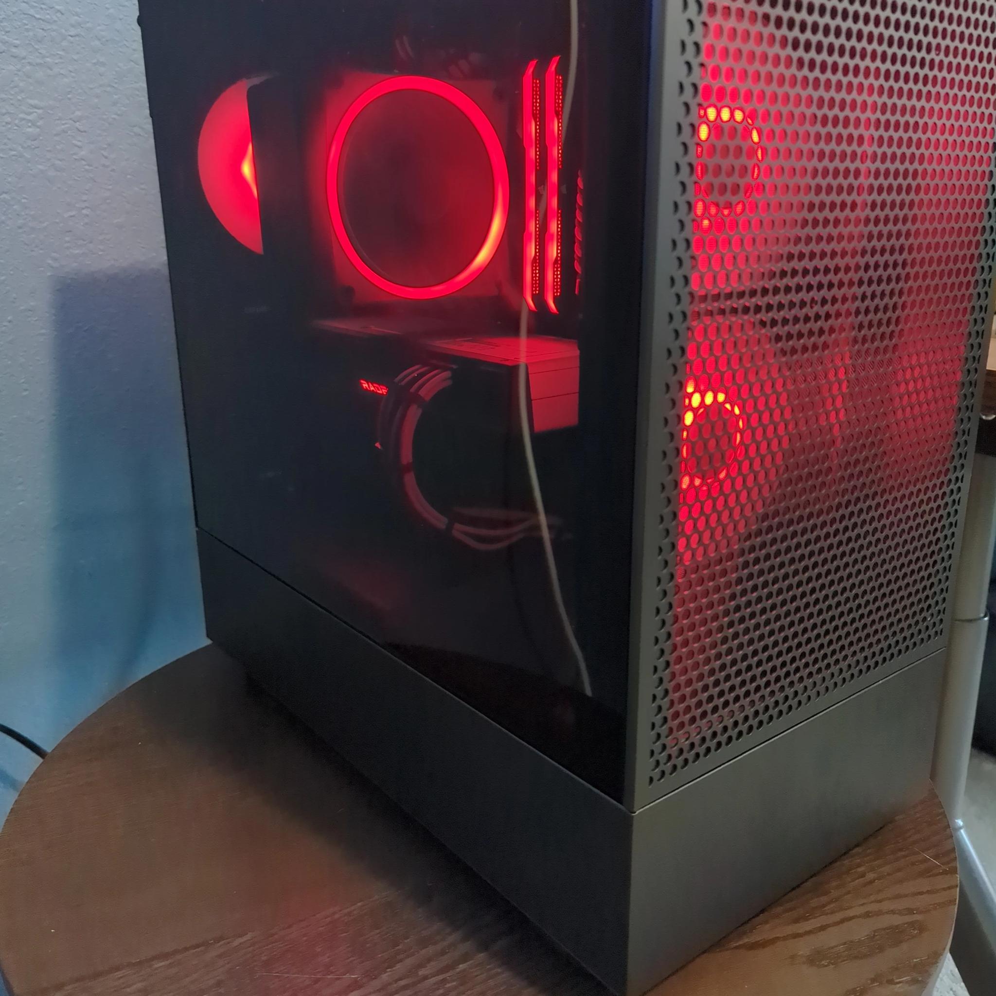 All AMD Clean Custom Build - Ryzen 5 5600/Radeon RX 6700XT 12GB/32GB DDR4/1TB SSD