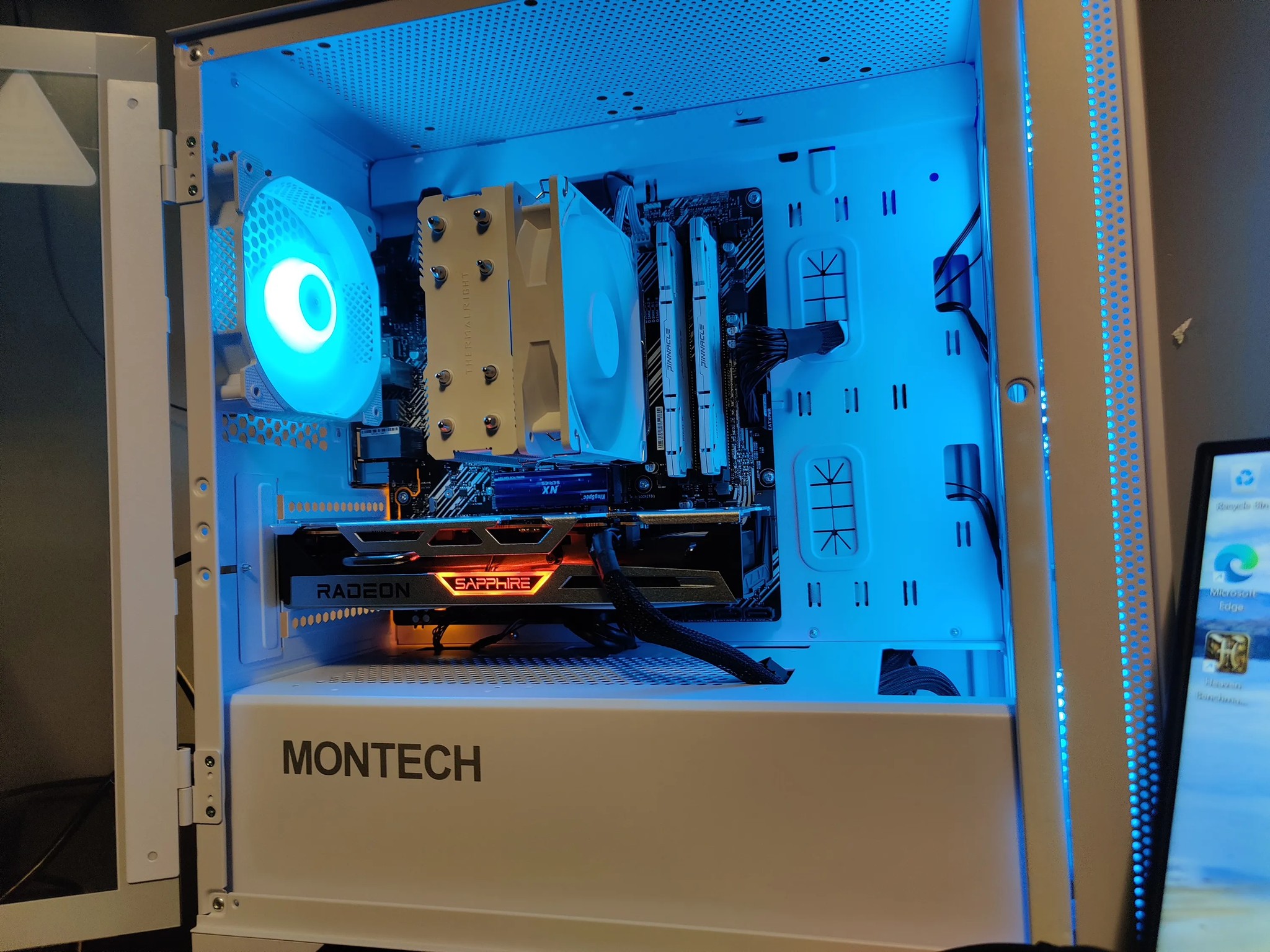 White Gaming PC