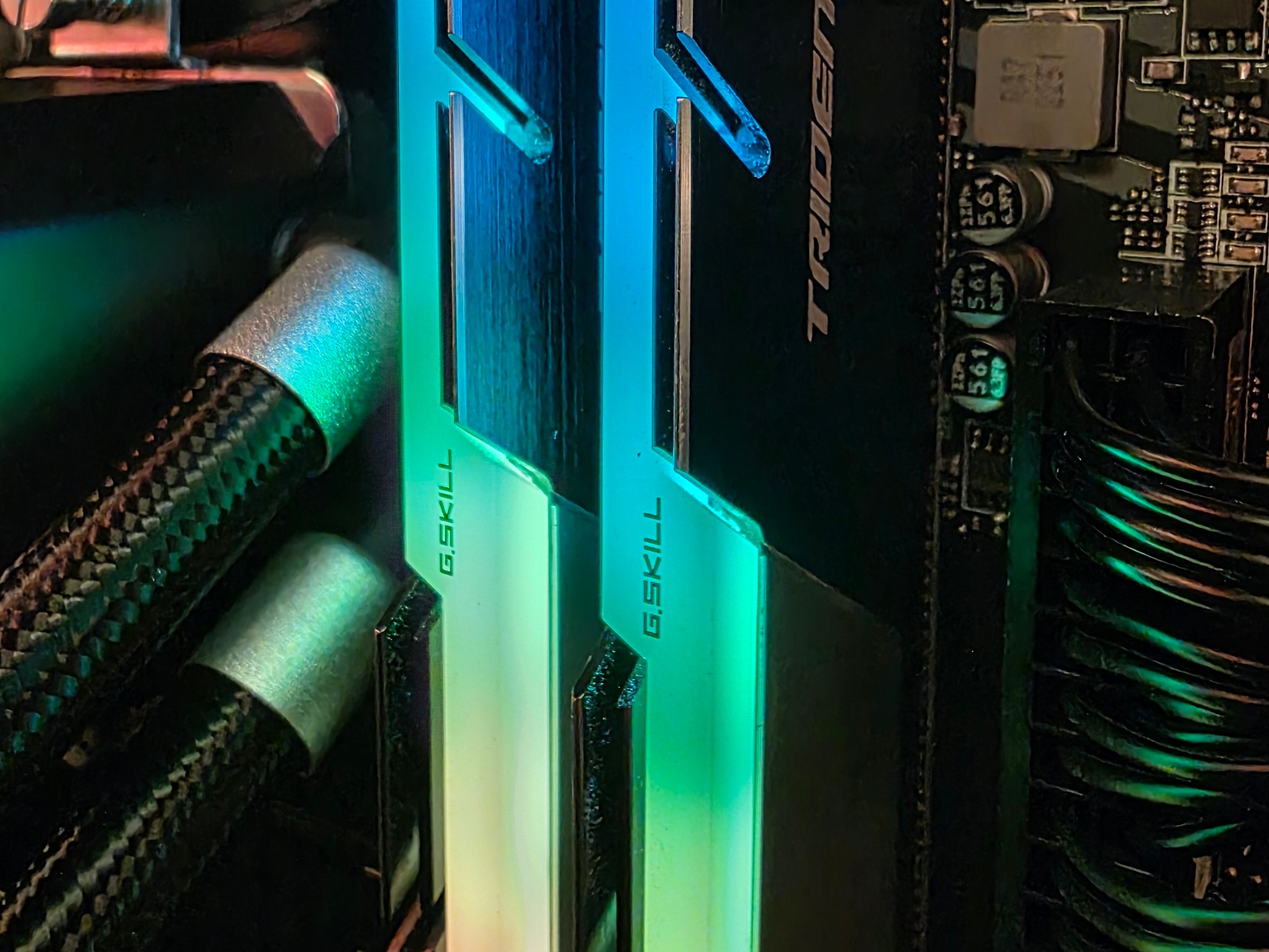 DE✨LUX | RYZEN 5600X | 6600XT | 32GB DDR4 | 1TB SSD | BT/Wi-Fi