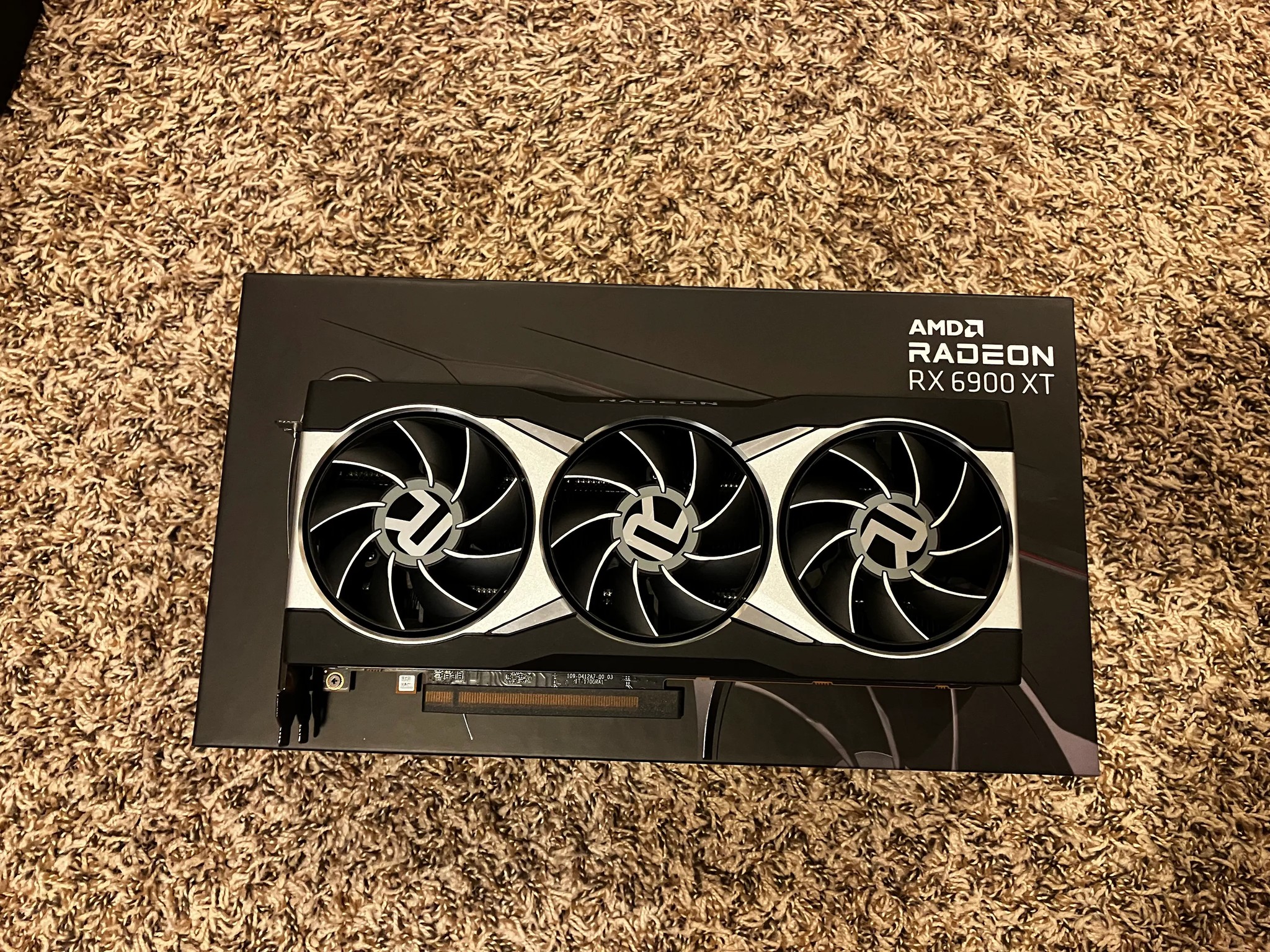 AMD Radeon RX 6900XT
