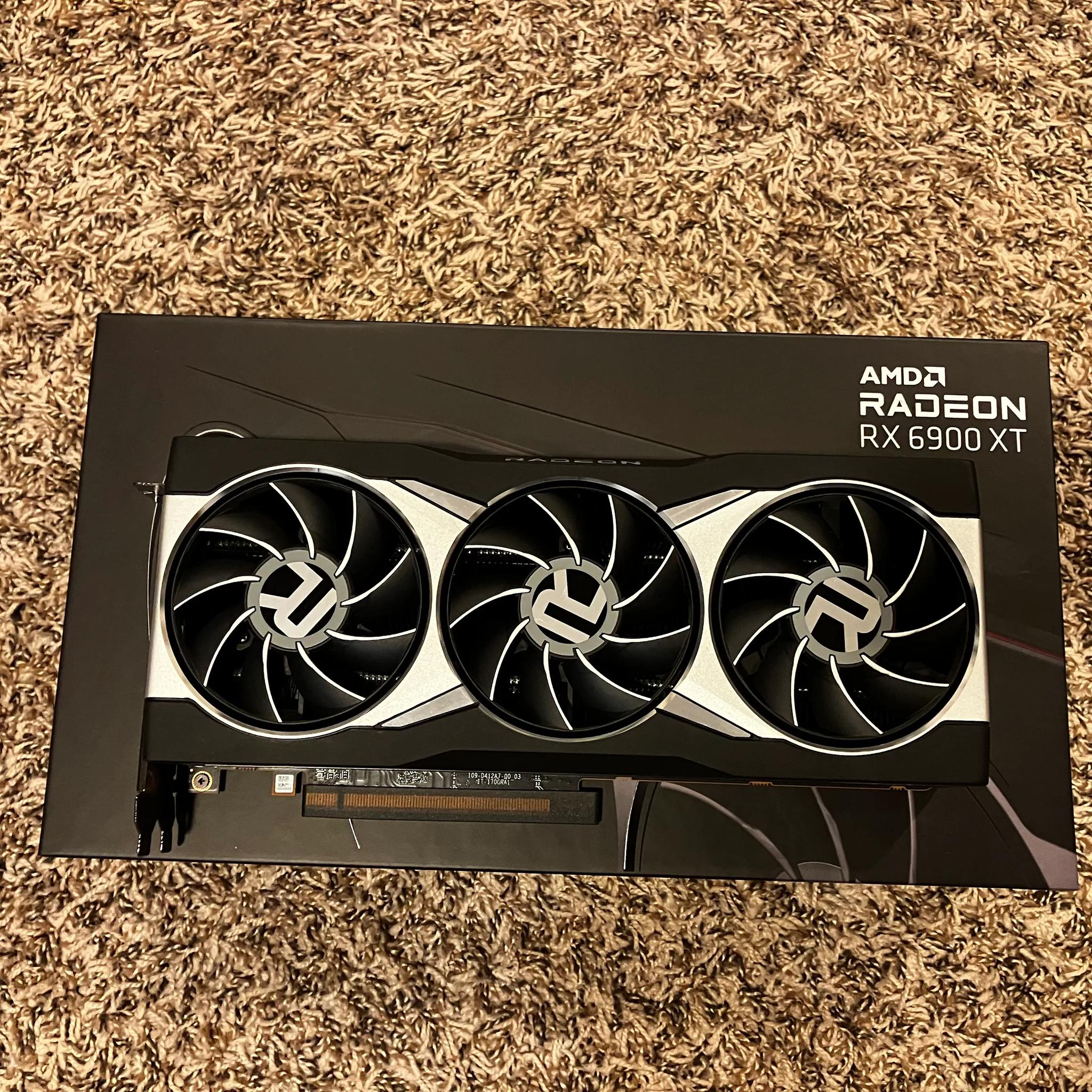 AMD Radeon RX 6900XT