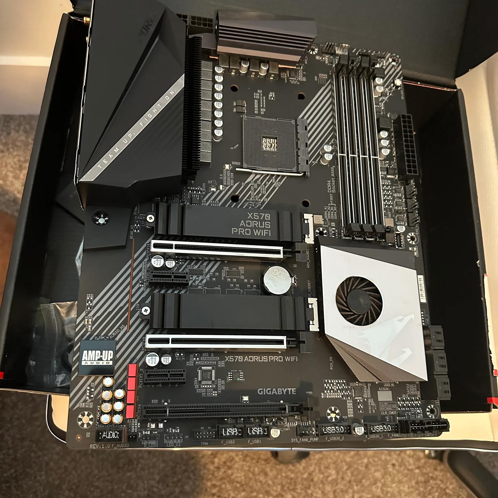 OPEN BOX Gigabyte Aorus X570 PRO WIFI Motherboard