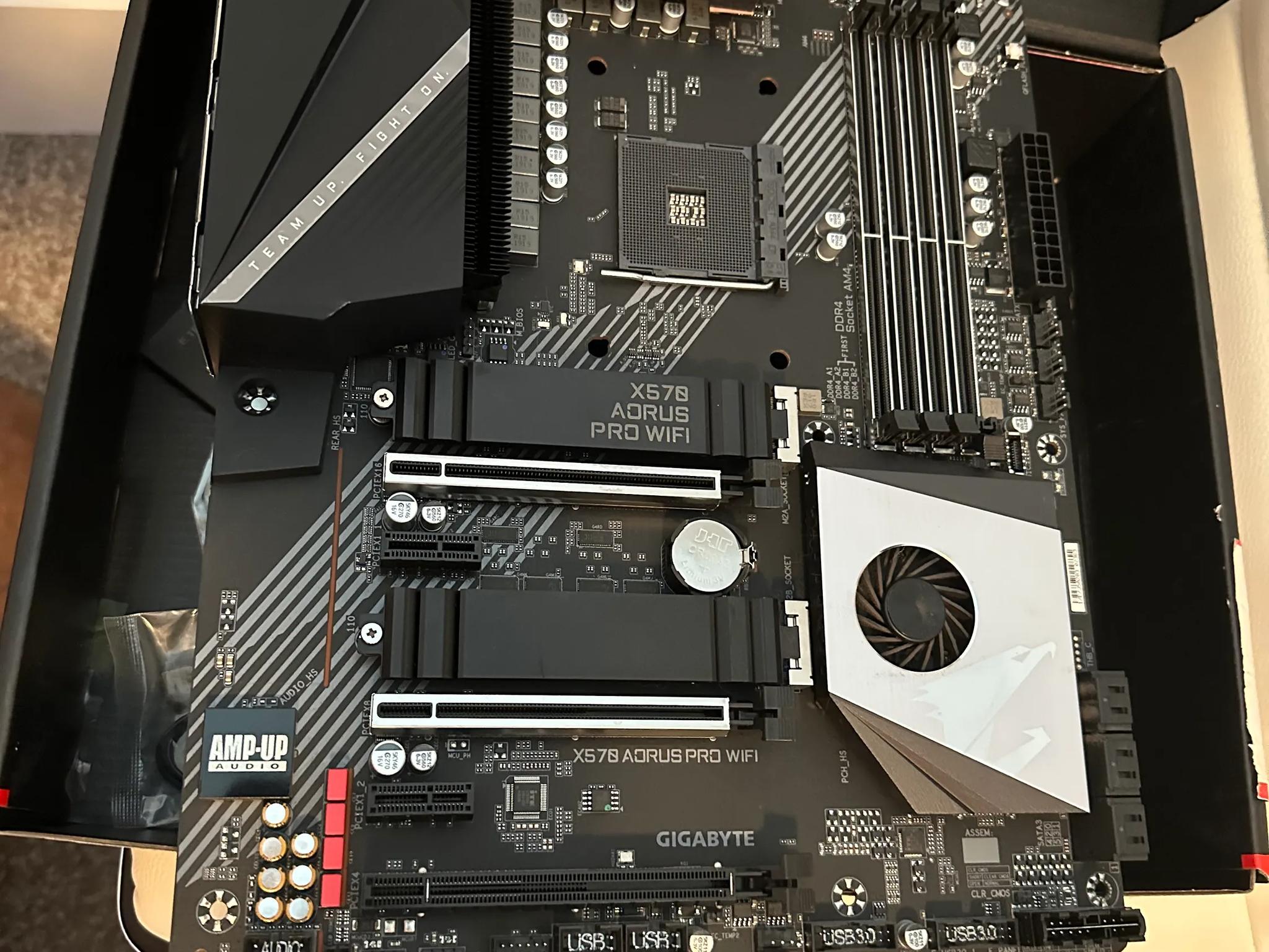 OPEN BOX Gigabyte Aorus X570 PRO WIFI Motherboard