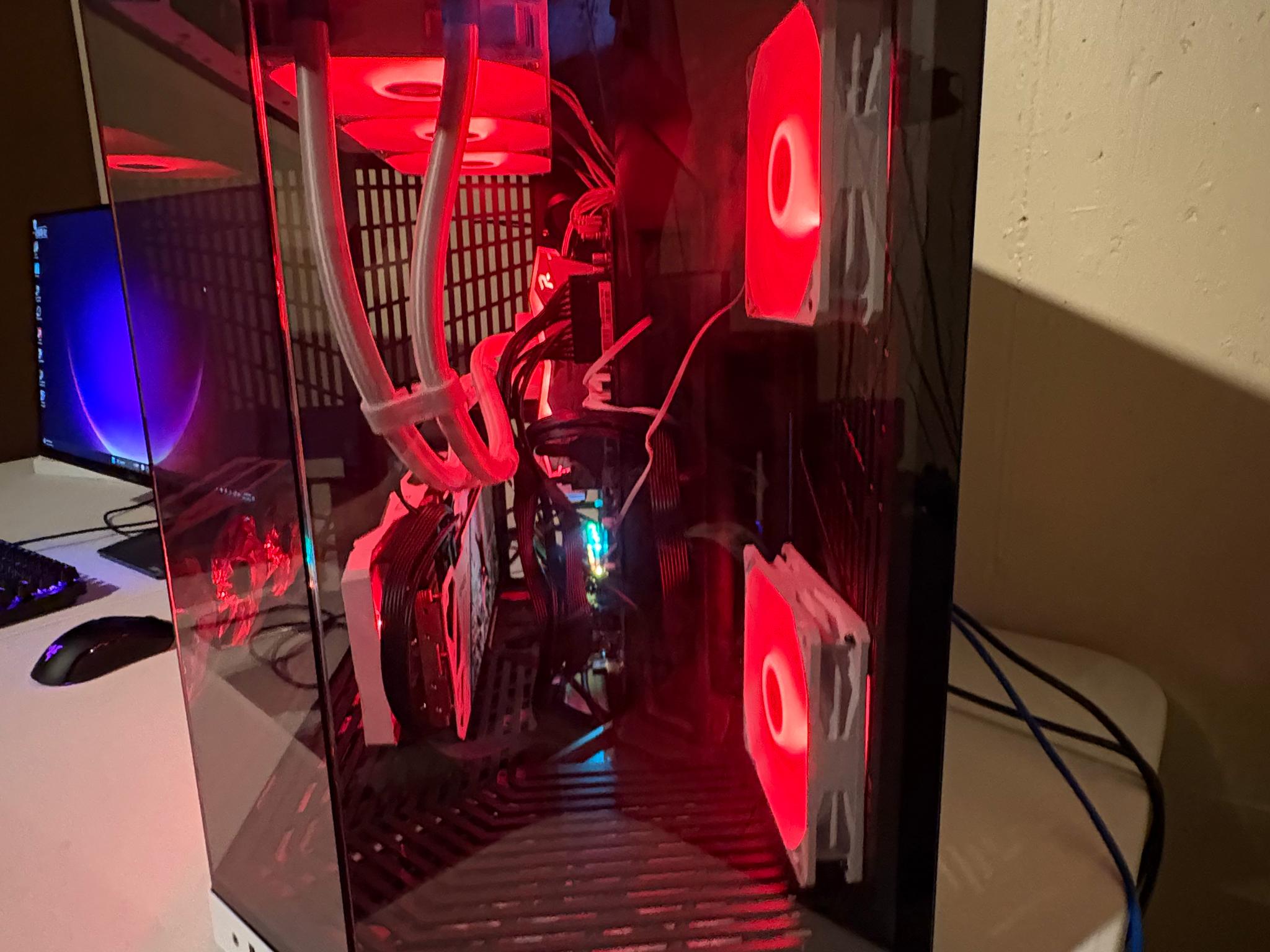 AMD Radeon RX 7900 GRE - Image 4