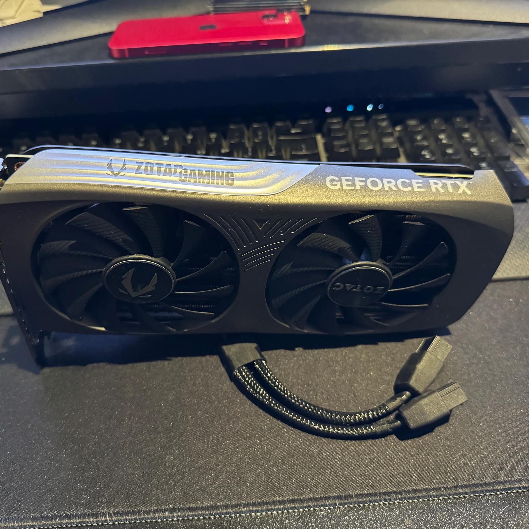 ZOTAC Gaming GeForce RTX 4070 Super Twin Edge OC DLSS 3 12GB GDDR6X