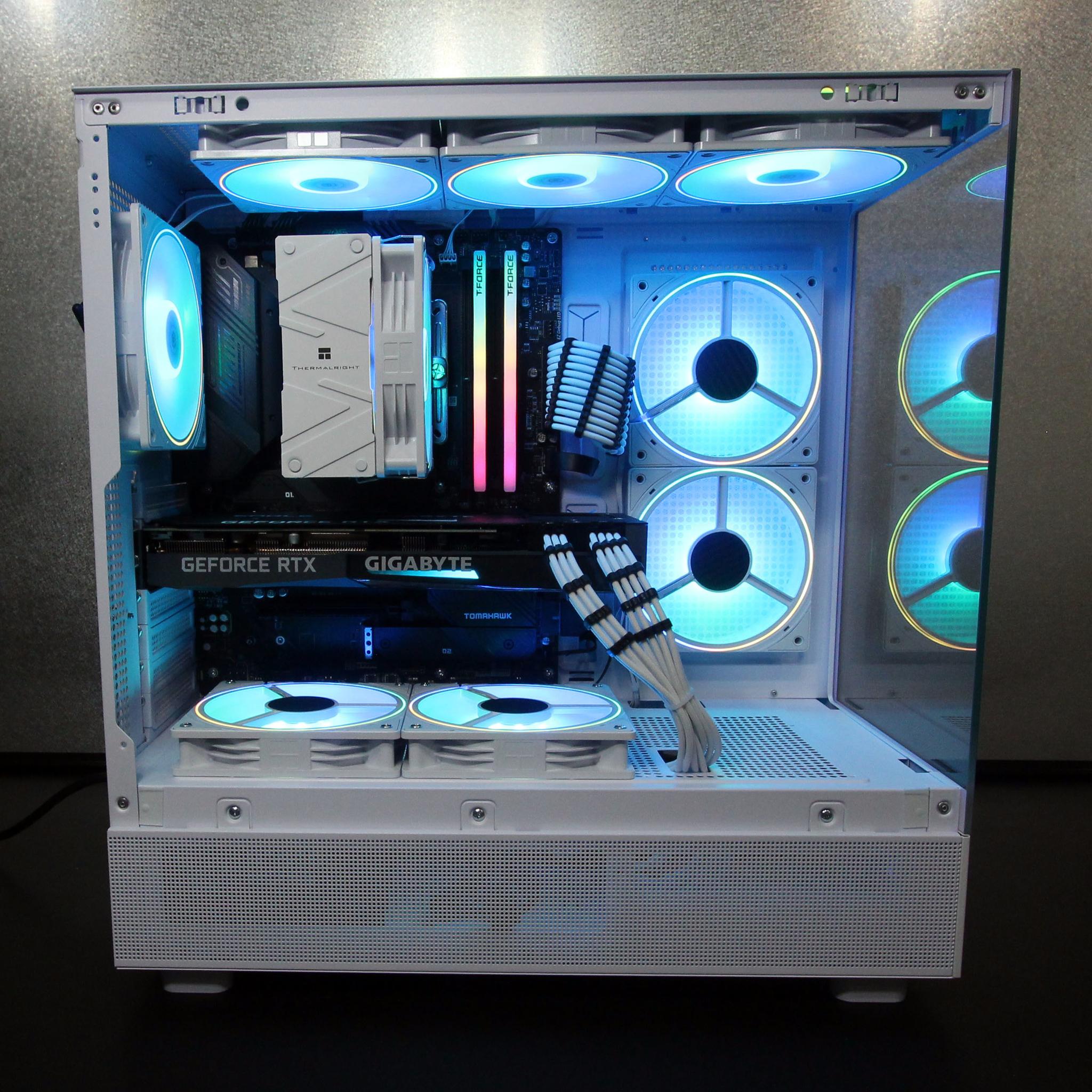 White Gaming PC / AMD Ryzen 5 7600X / RTX 3070 / 32GB / 1TB / Windows 10 Pro