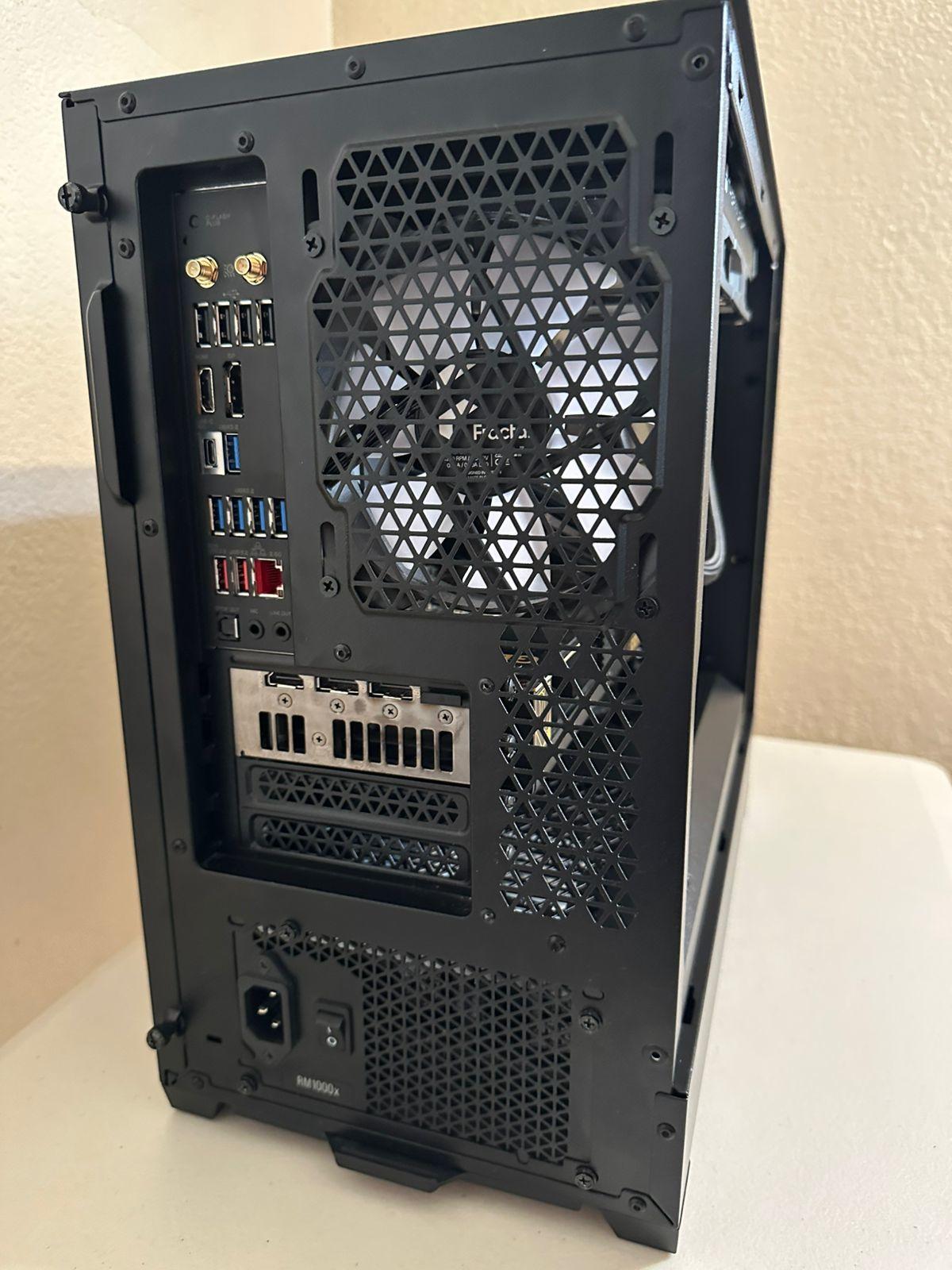 Gaming PC RTX 4080 + R7 7800X3D