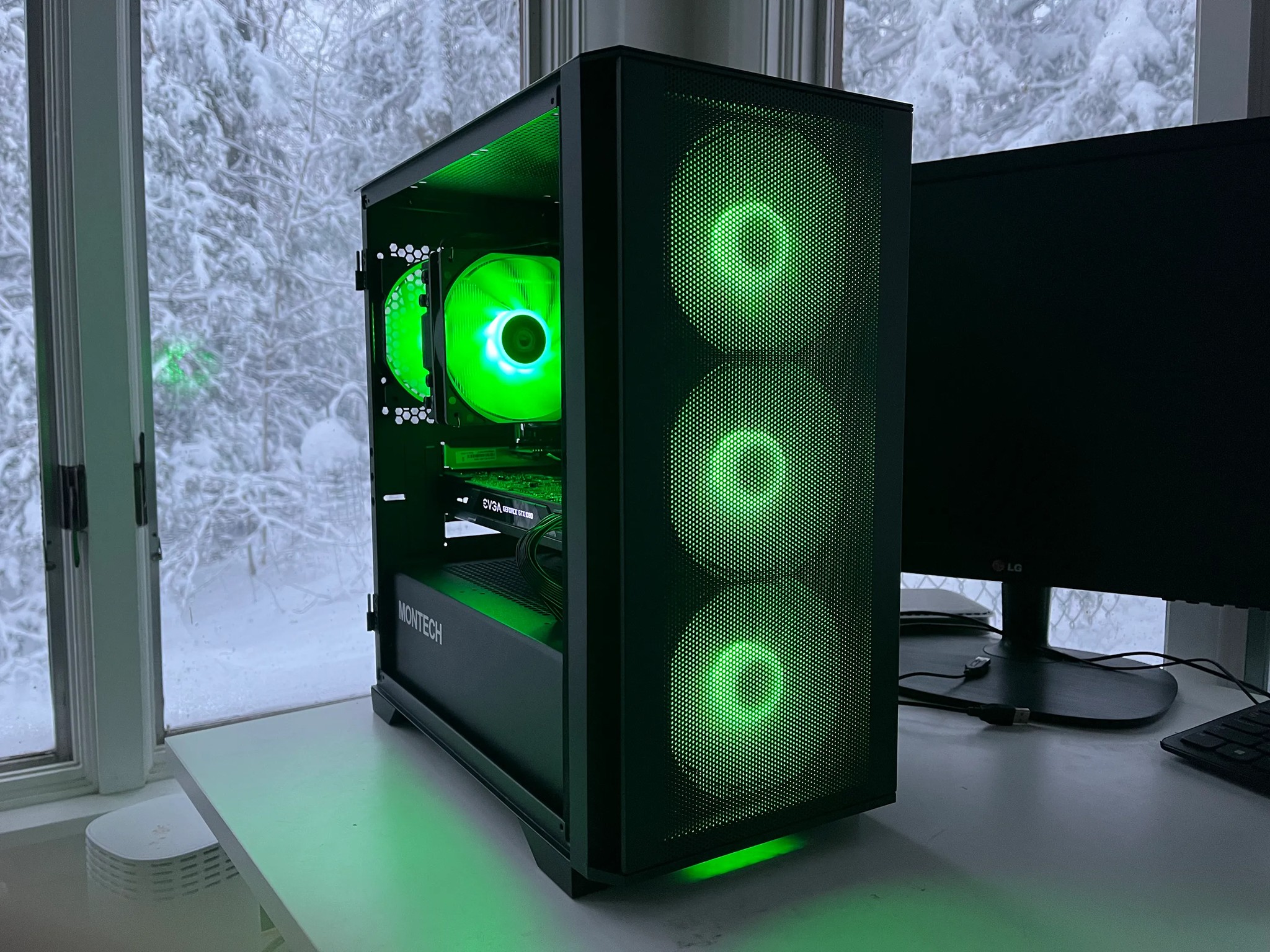 GTX 1080/ Intel I5 | WIFI | 16gb RAM | RGB | SSD + 1TB HDD