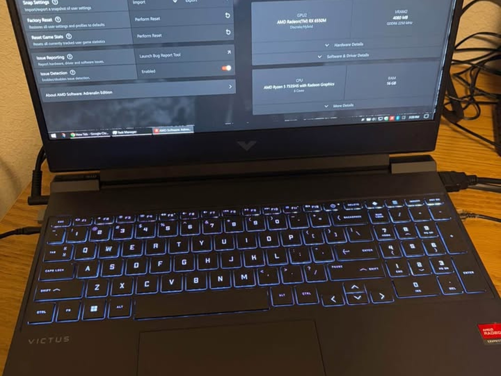 HP - Victus 15.6" Full HD Gaming Laptop - AMD Ryzen 5-7535HS - 16GB DDR5 - AMD RX 6550M - 1tb