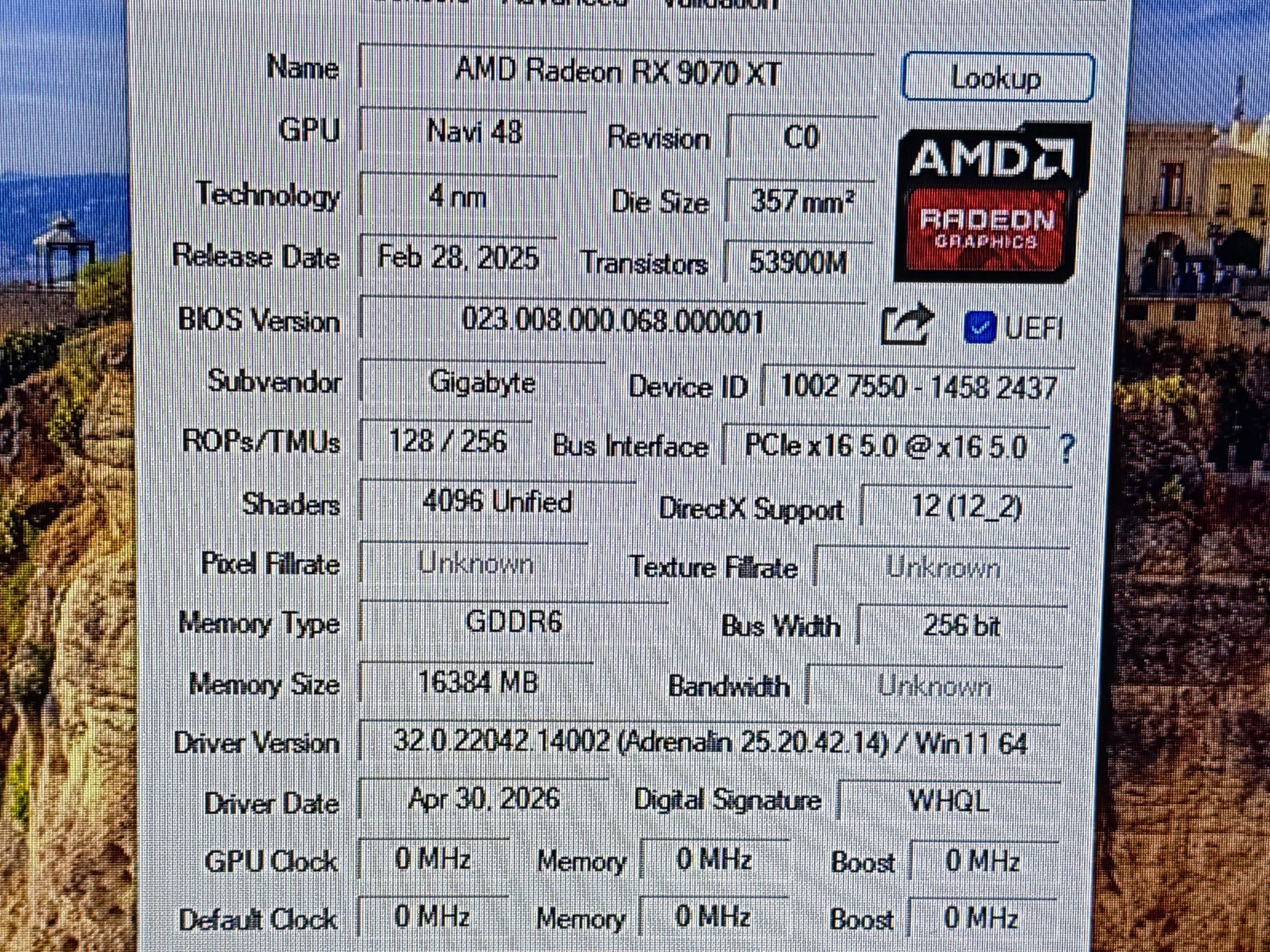 GIGABYTE RX 9070 XT GAMING OC ICE 16G
