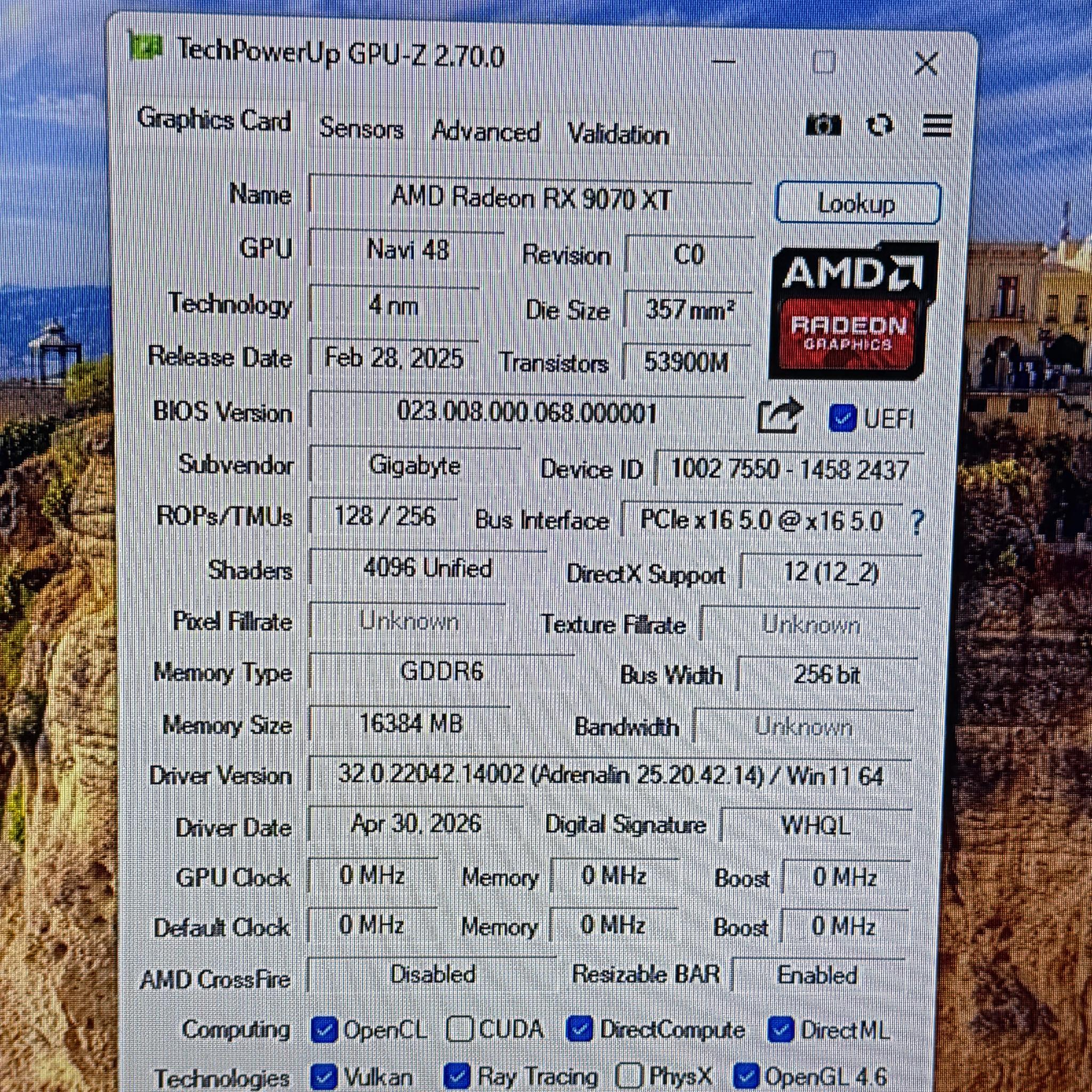 GIGABYTE RX 9070 XT GAMING OC ICE 16G