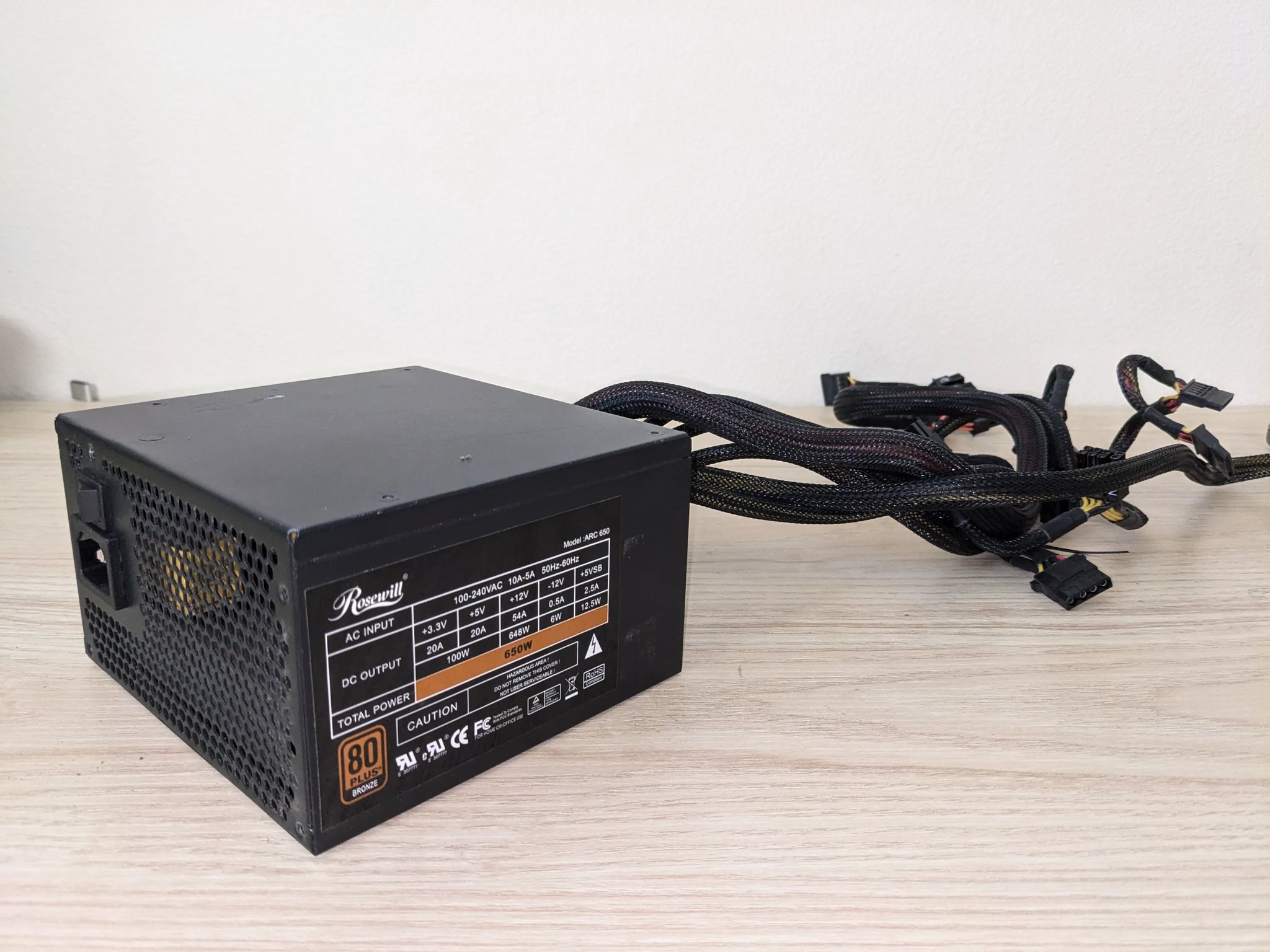 Rosewill 650W ATX12V V2.31 EPS12V v 2.92 SLI PFC Power Supply ARC 650