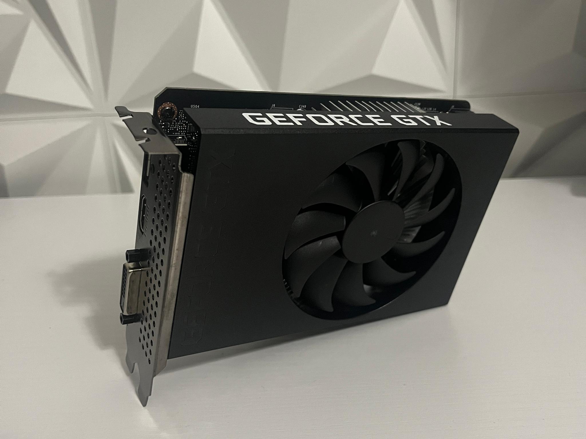 HP GeForce GTX 1650 SUPER 4GB