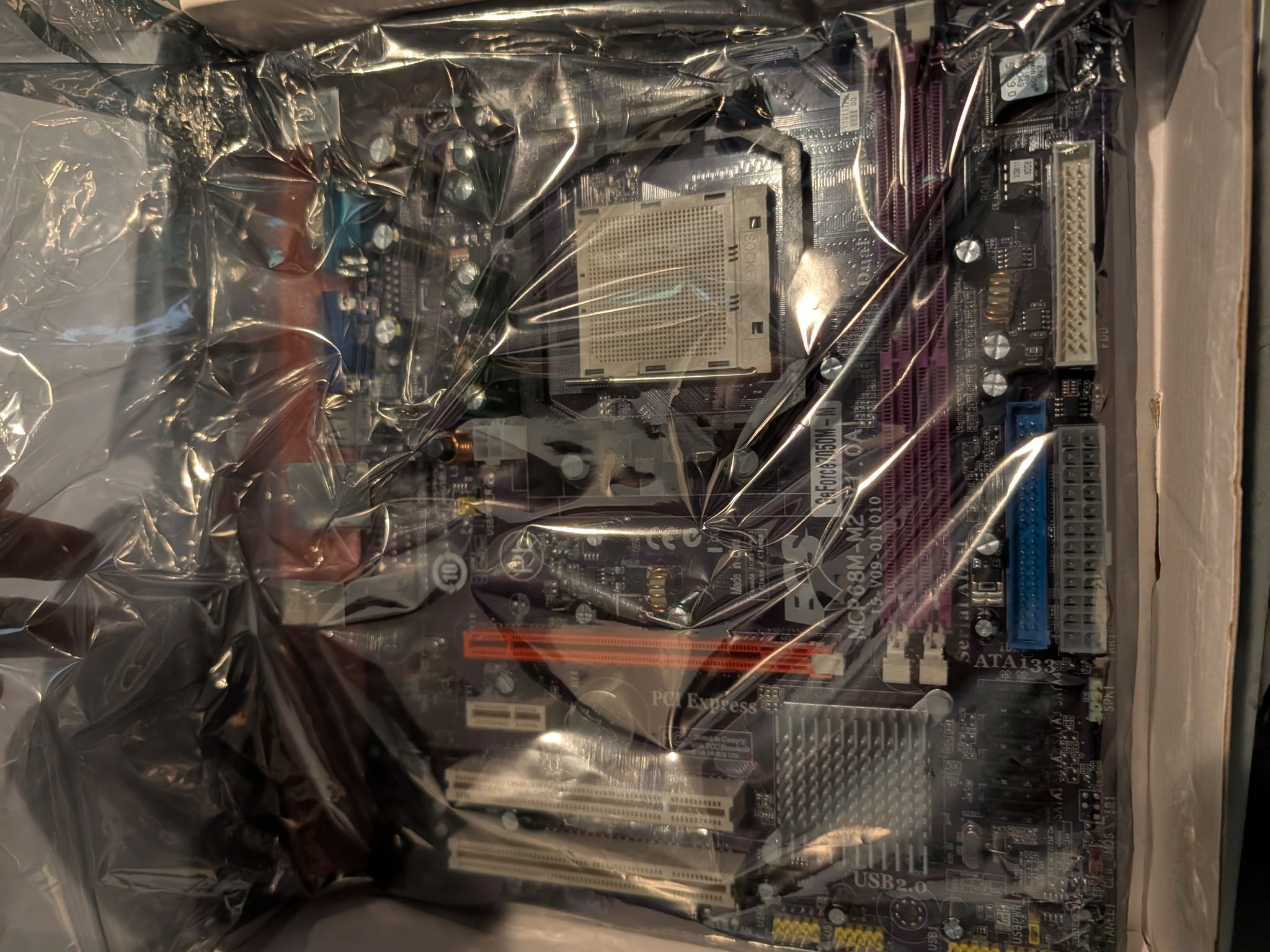 GeForce 7050M-M Motherboard