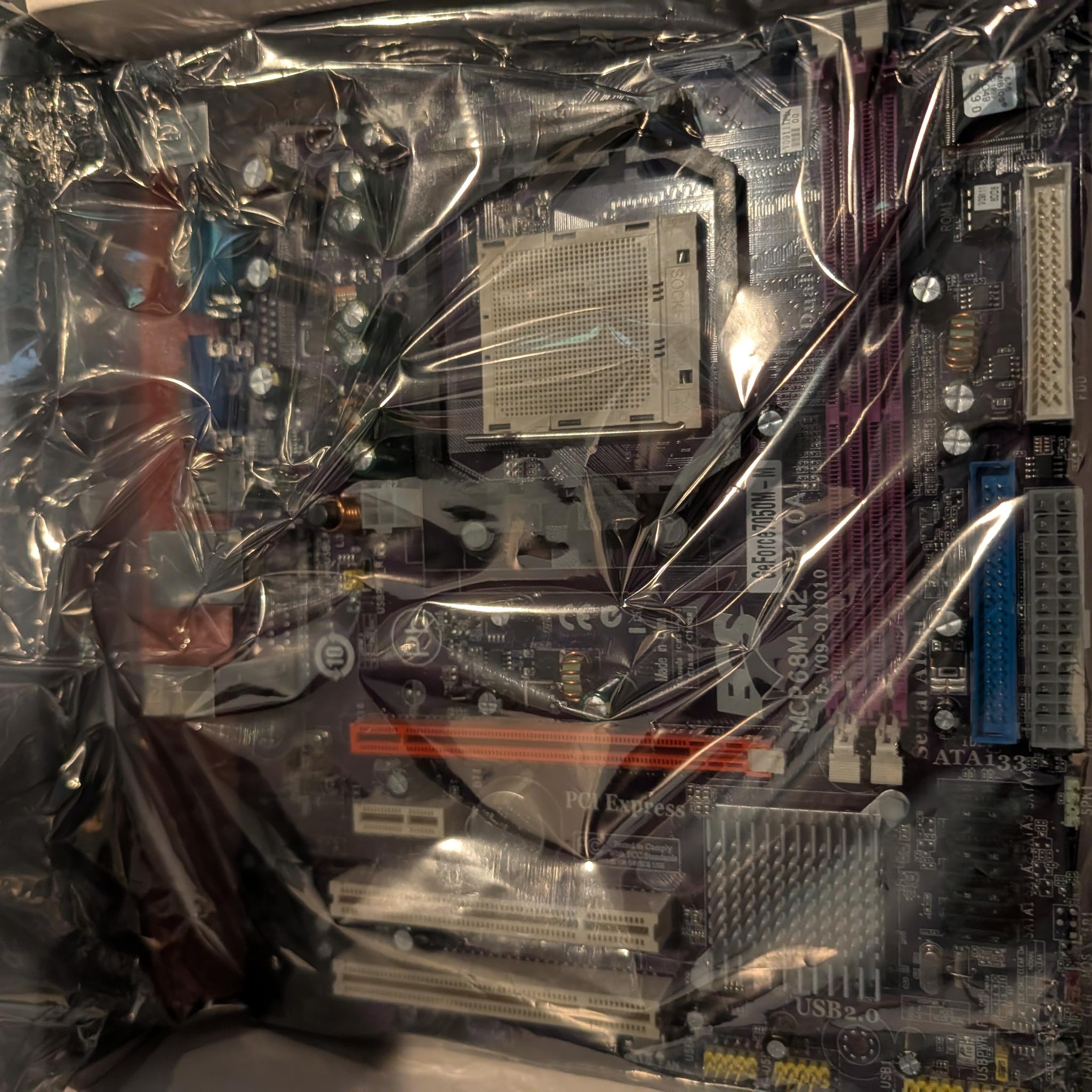 GeForce 7050M-M Motherboard