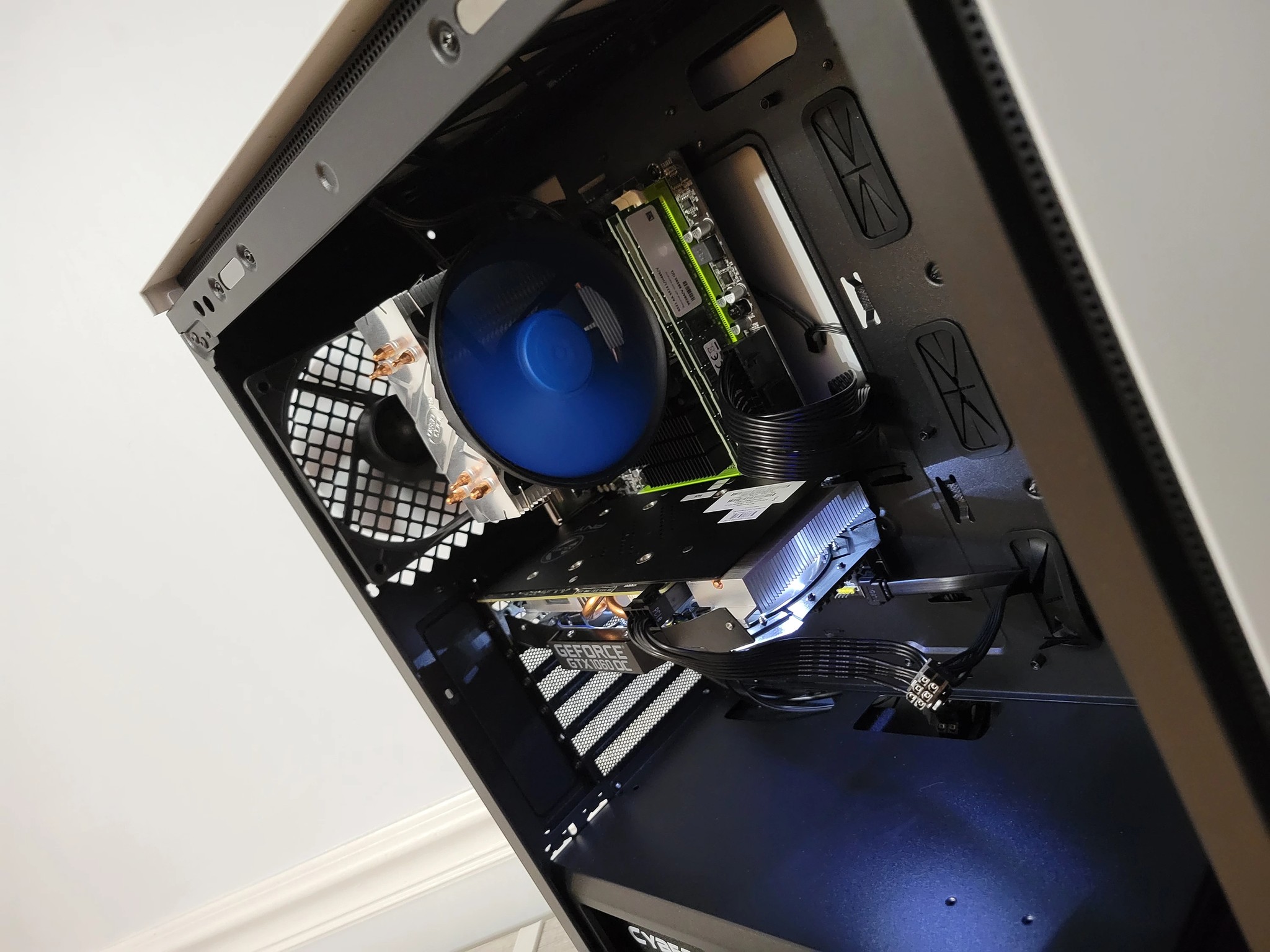 GTX 1060 3gb White Gaming PC (Xeon X5670//GTX 1060 3gb)