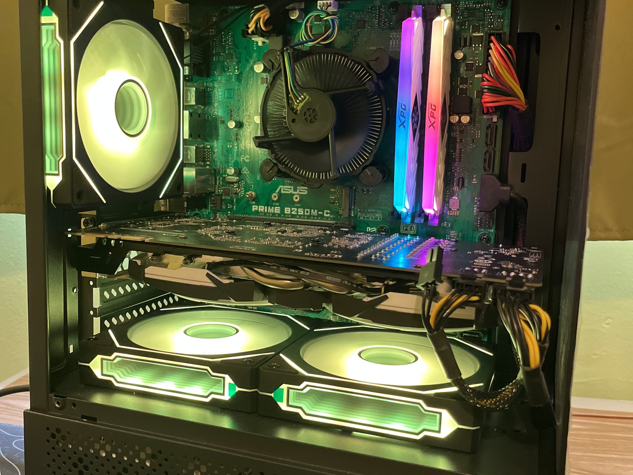 🐍 Venom 🐍 Intel Gaming PC | GTX 1080 8GB | i7-7700 | 16GB RAM | 512 GB SSD | ARGB
