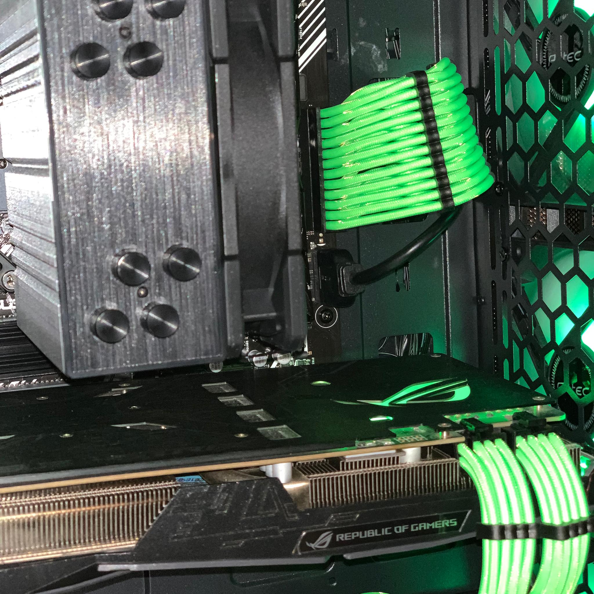 Black/Green Gaming PC(Ryzen 5 5500 + GTX 1080)
