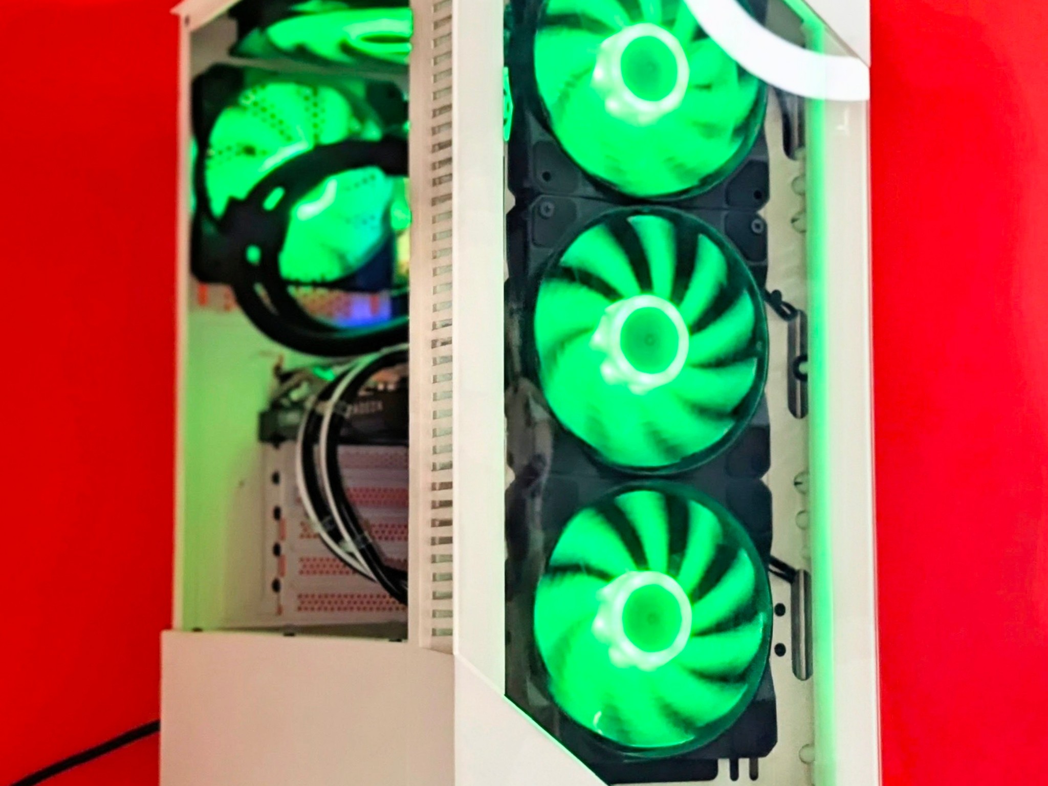 Yuta🇯🇵🔥⚪ Liquid-Cooled💦@1080p Beast⚪RX 5700XT⚪16GB RAM⚪LCD🖥️⚪1TB SSD/HDD⚪ Wi-Fi⚪Windows 11 Pro✅