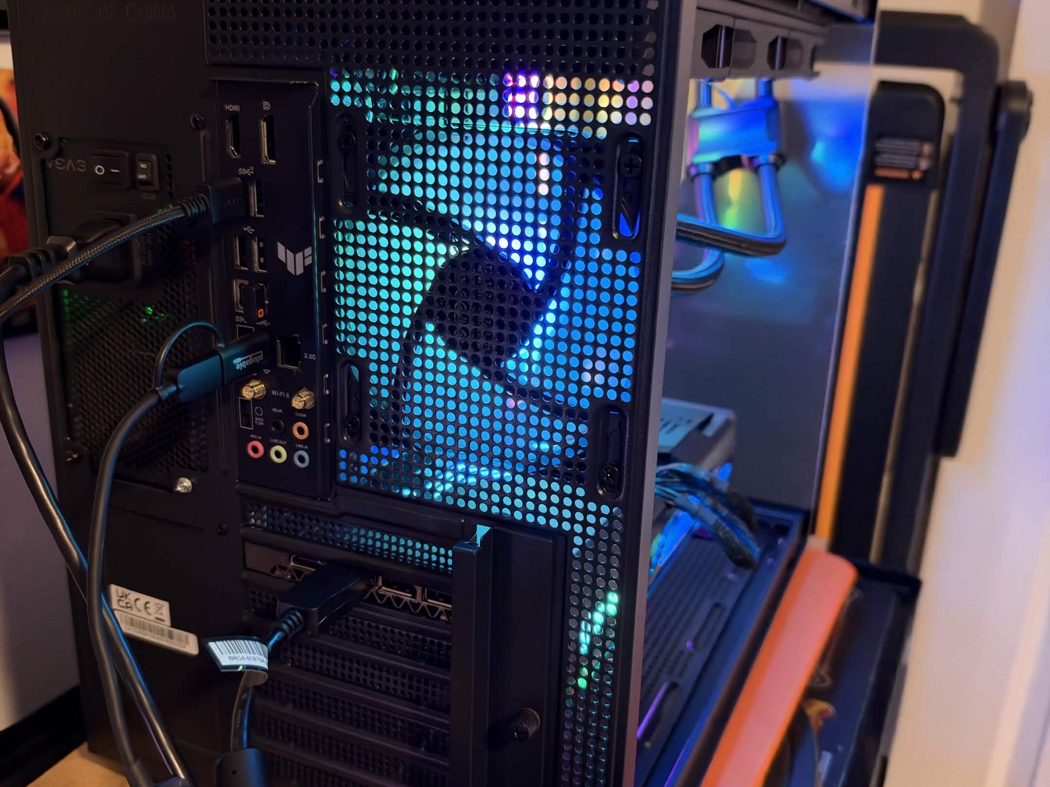 GeForce RTX 3070 Custom Gaming PC - Ryzen 7 7700, 16GB RAM, 1TB SSD