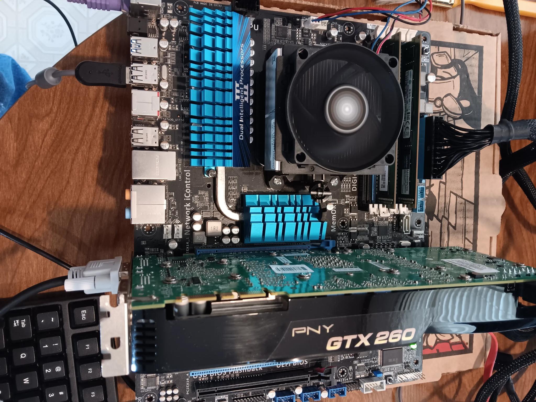 Asus M5A99FX-Pro AMD FX-8350 Motherboard/CPU Combo Working