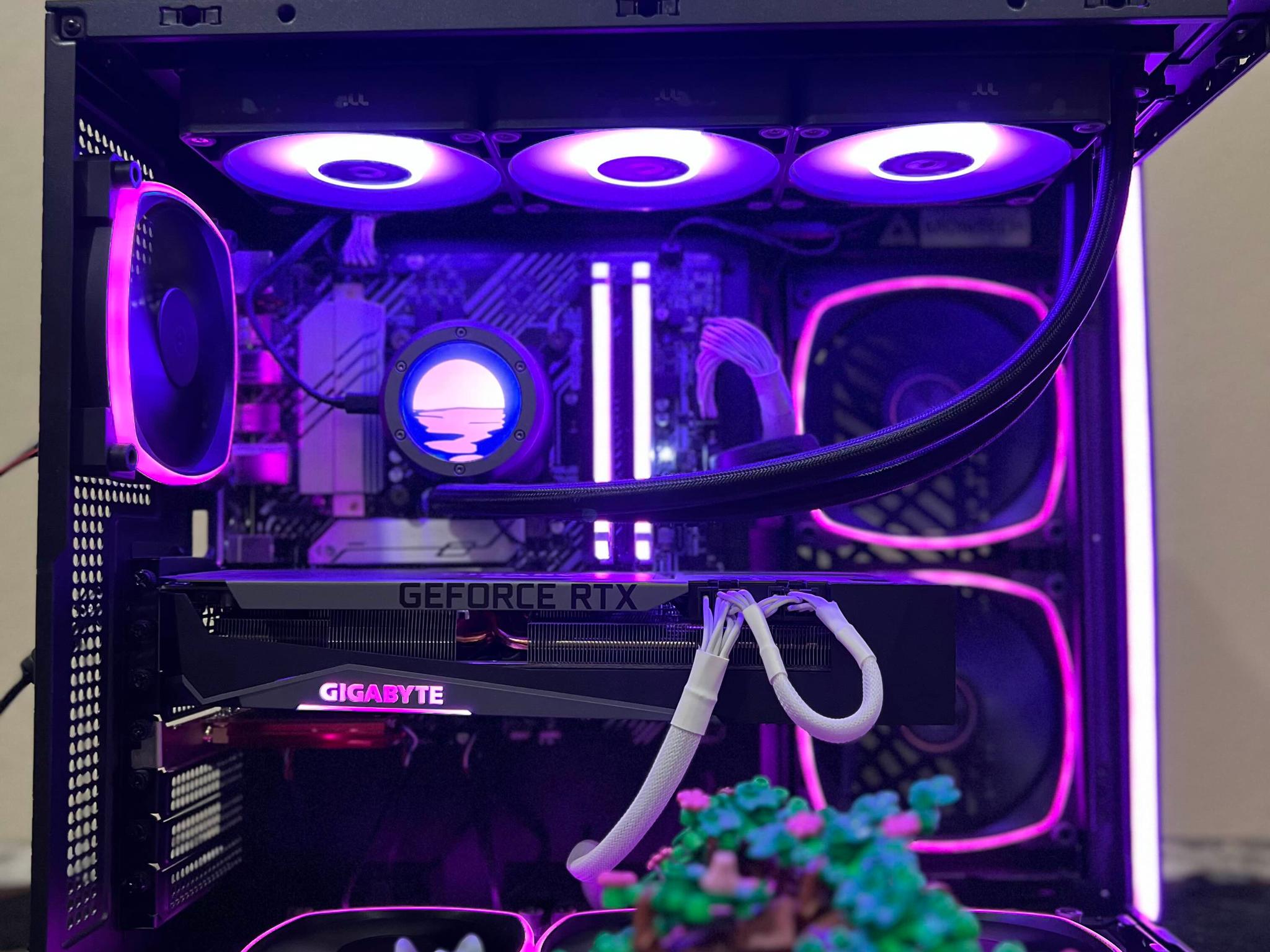 Gigabyte RTX 3070 Ti i7‑11700KF Gaming PC | Excellent Condition | 1TB NVMe | 850W | LCD AIO