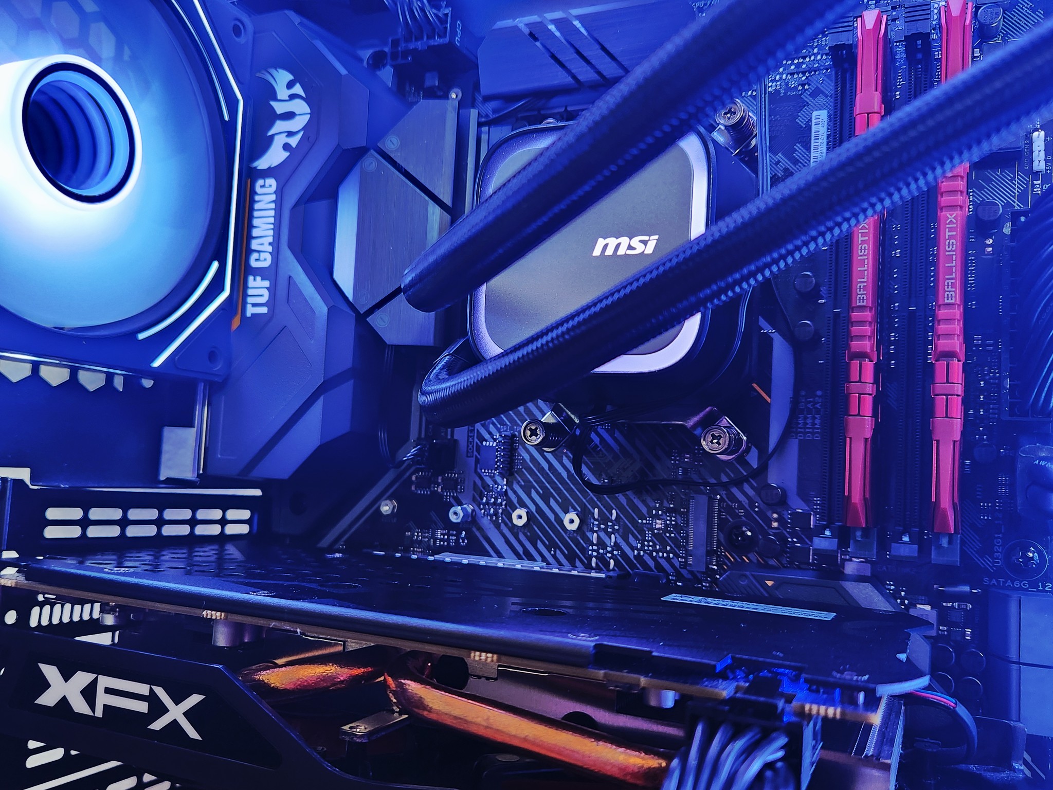 RX 570 8GB | Ryzen 5 2600 | 16GB RAM | 500GB SSD | WiFi + BT | WINDOWS 11 Pro