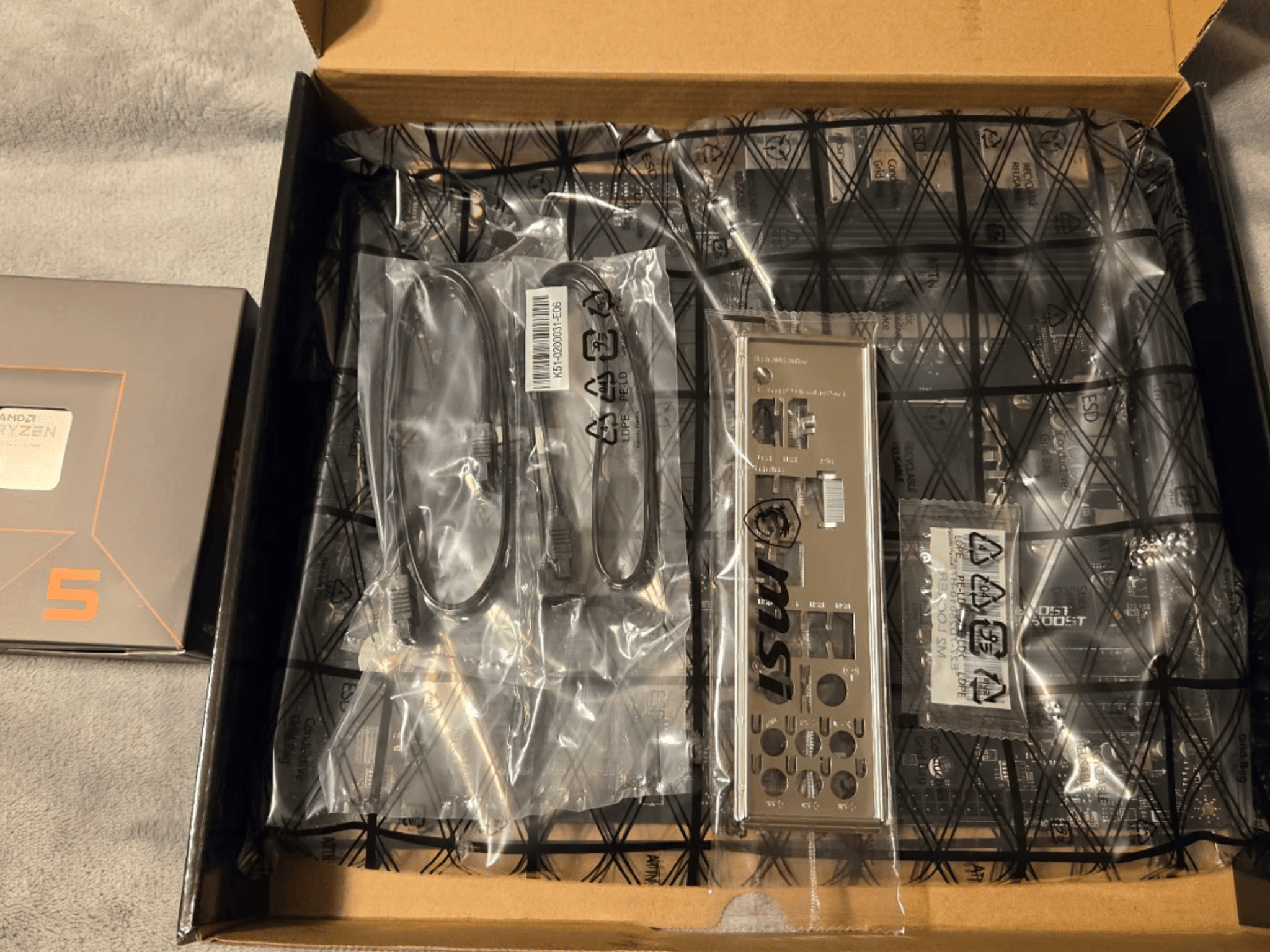 New Ryzen 5 7600x MSI PRO B650-S WiFi Motherboard