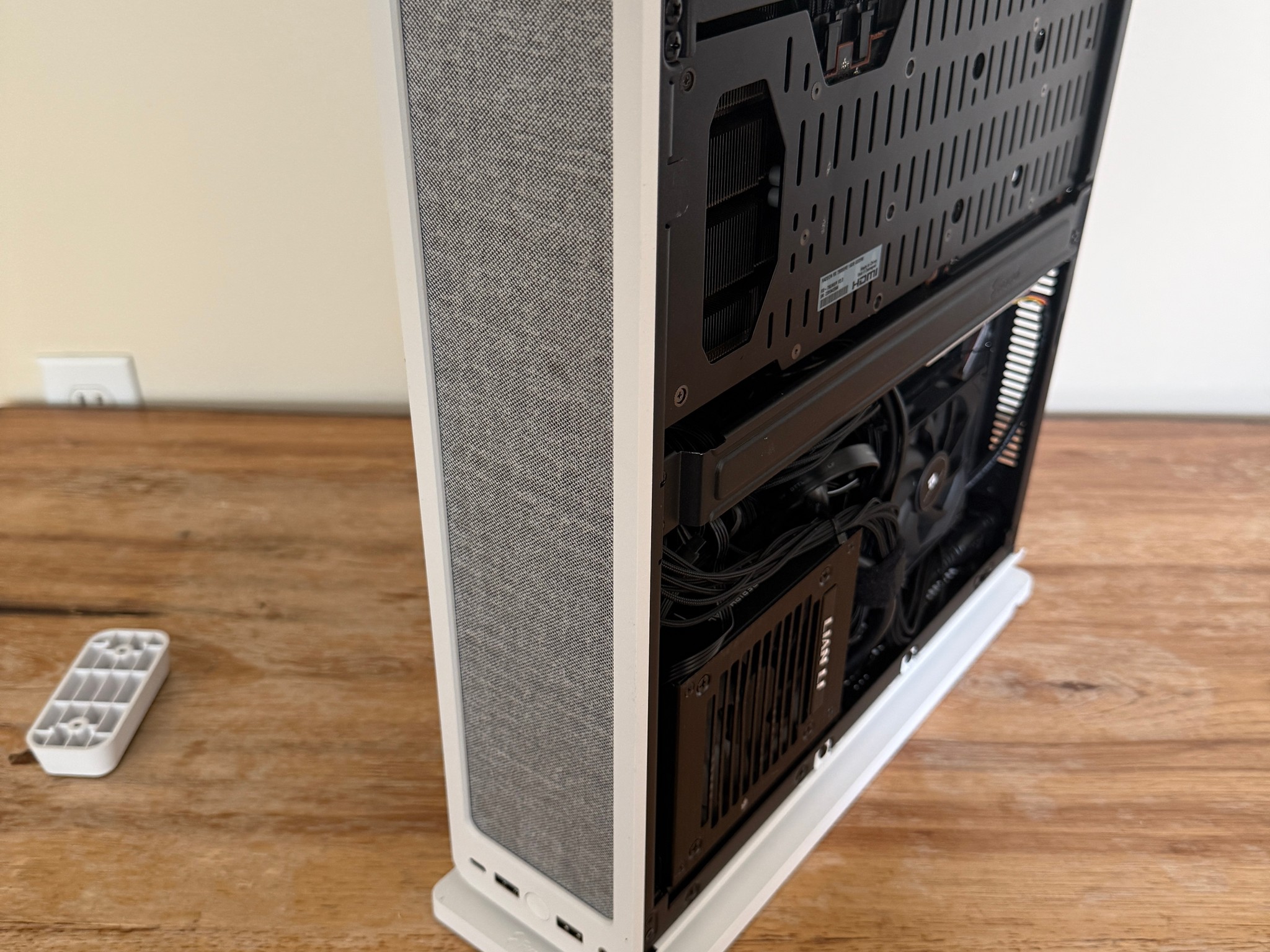 Radeon RX 7900 Gre Custom Gaming PC - Ryzen 7 5800X