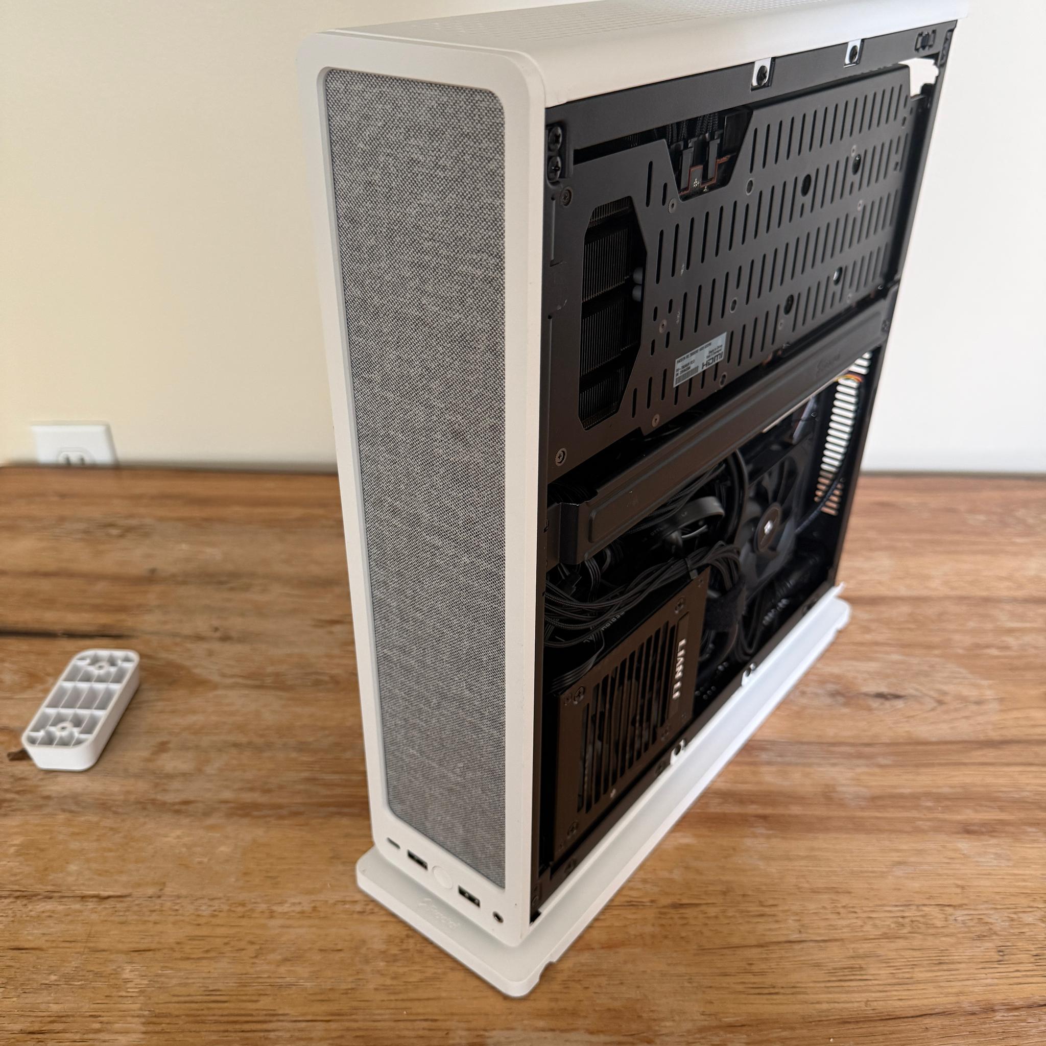 Radeon RX 7900 Gre Custom Gaming PC - Ryzen 7 5800X
