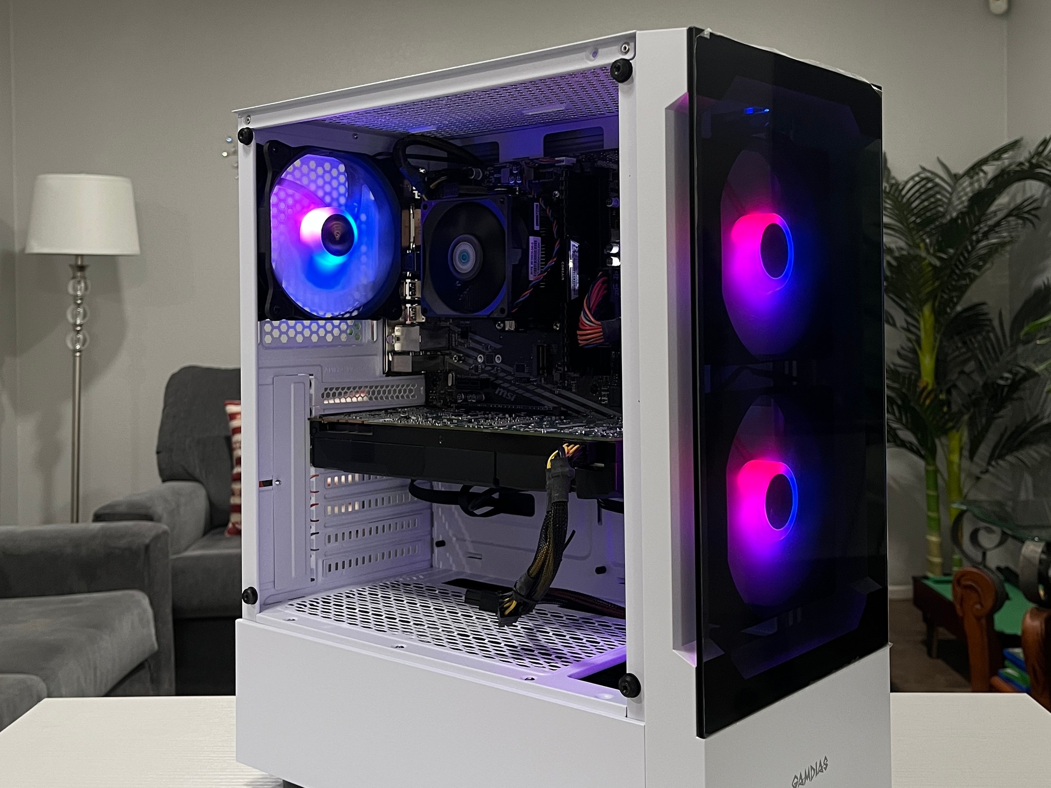 GTX 1080 8GB, Ryzen 5 2600X, 8GB RAM | White RGB Gaming Computer/PC