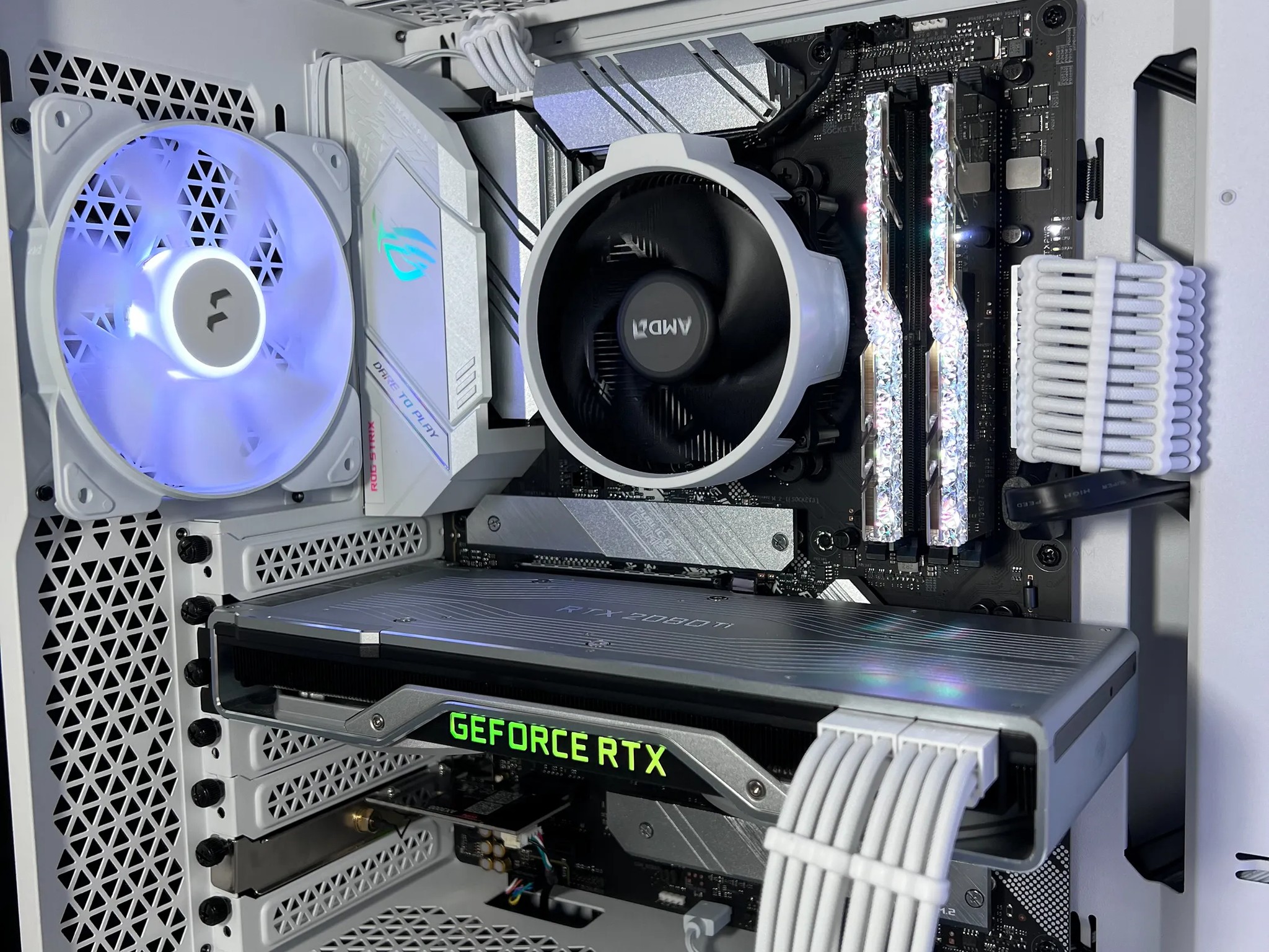Silver White | RTX 2080Ti | Ryzen 5 5600