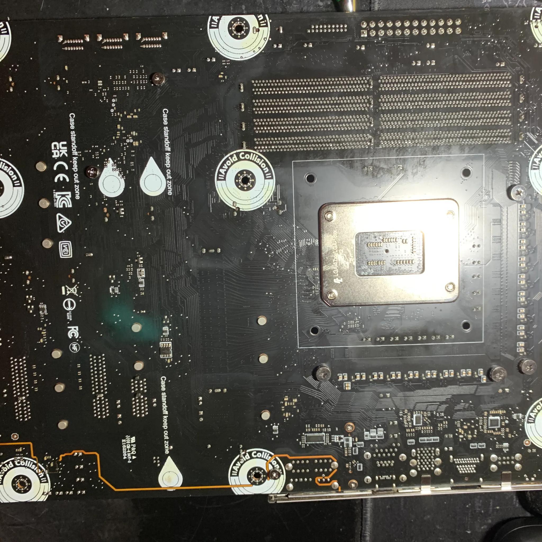 MSI MEG Z690