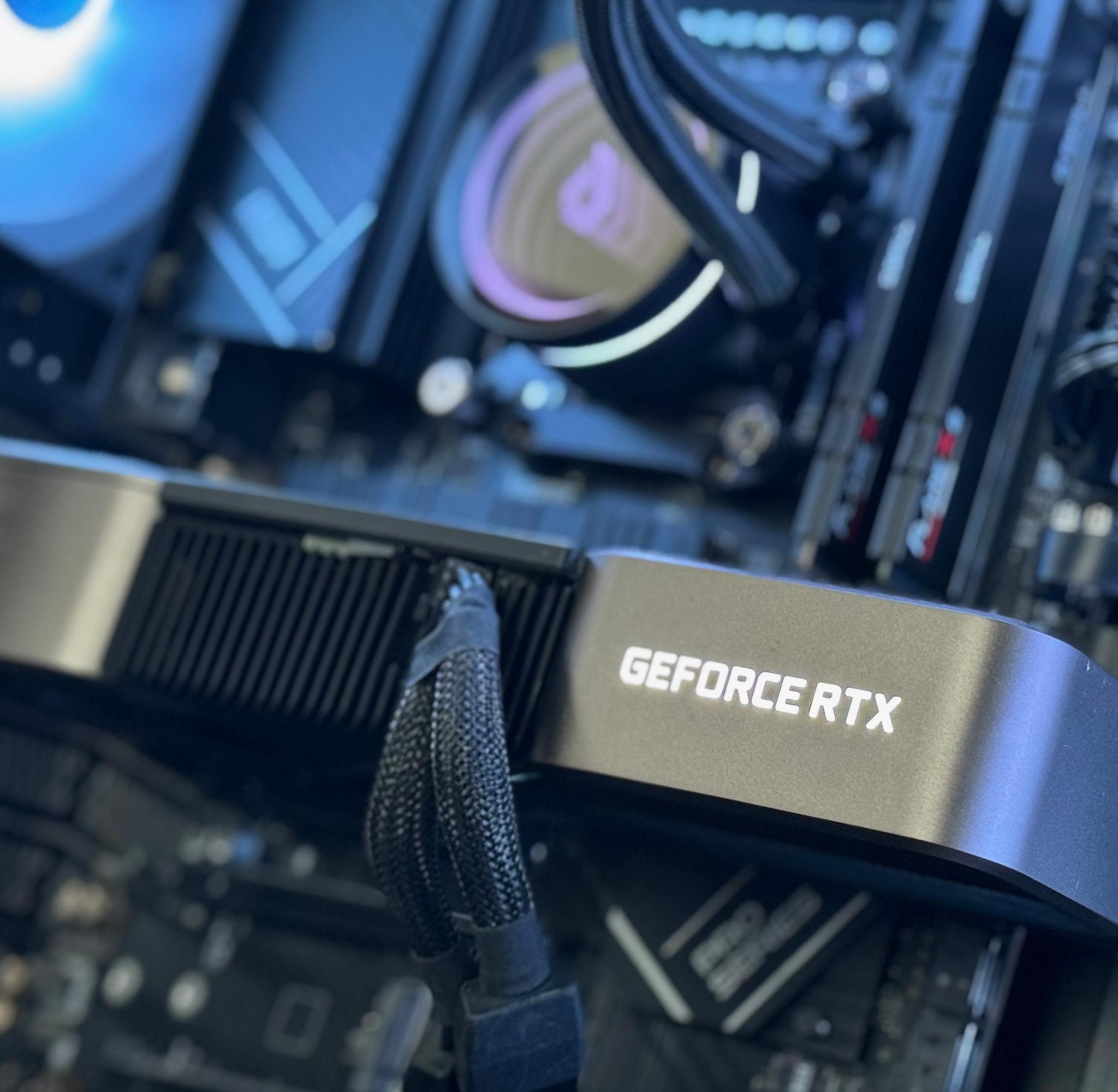 🌪️FOUNDER |1440p Gaming PC: RTX 3080 FE 10GB, Ryzen 5 7600x, 32GB DDR5 RAM, 1TB M.2 SSD w/ WIFI