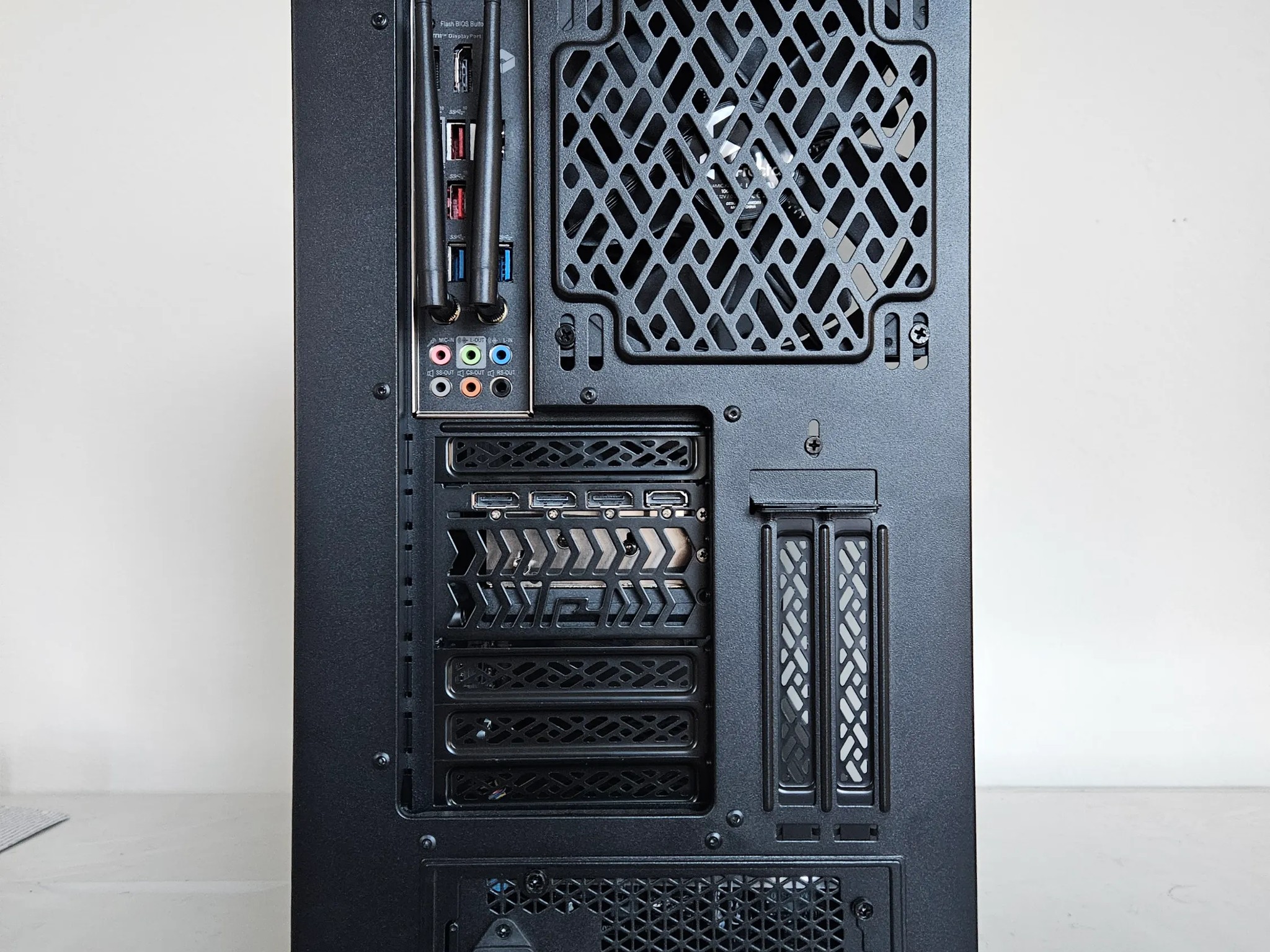 High End Gaming PC Ryzen 7 7800X3D RX 7900 XTX 32GB RAM 1TB SSD WIFI