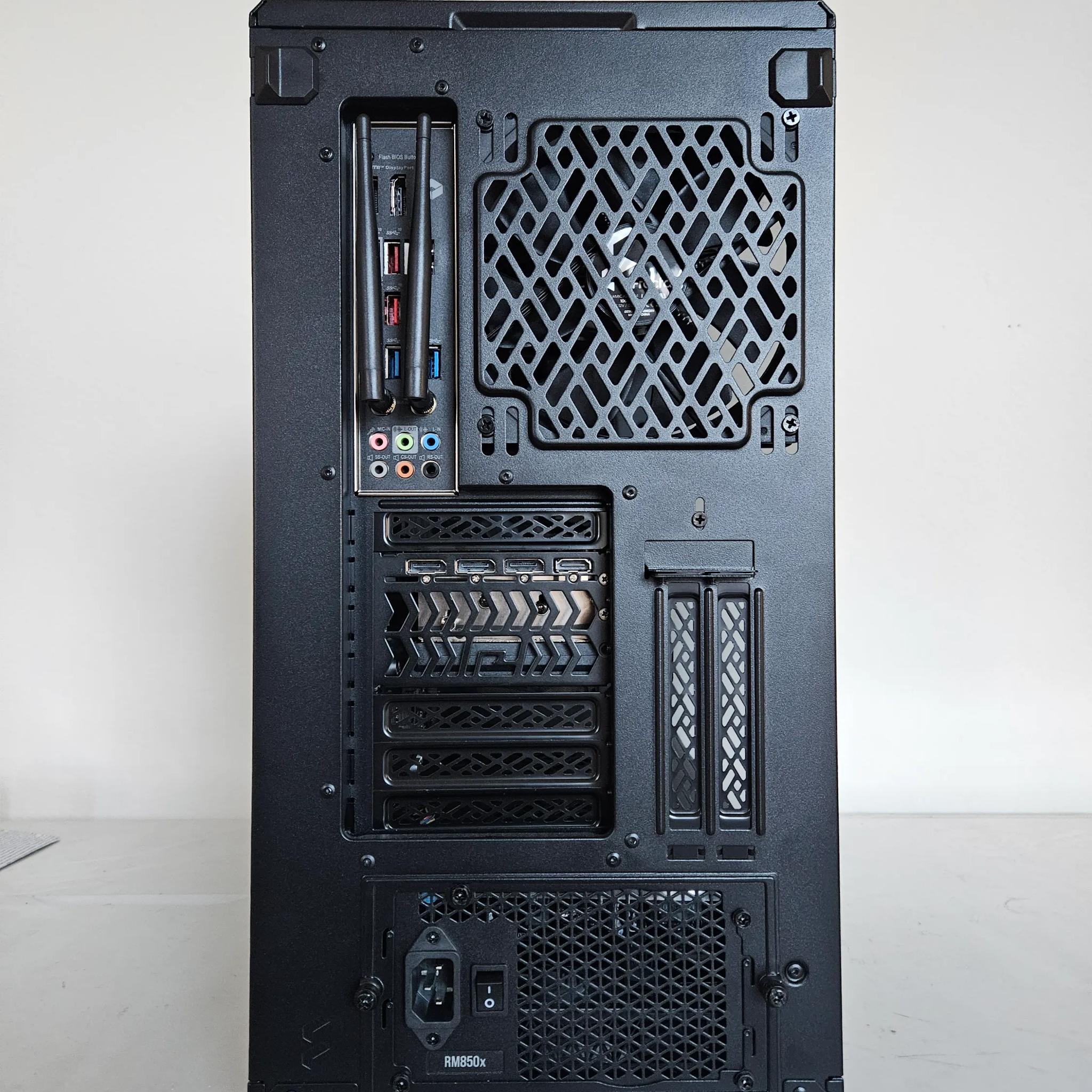 High End Gaming PC Ryzen 7 7800X3D RX 7900 XTX 32GB RAM 1TB SSD WIFI